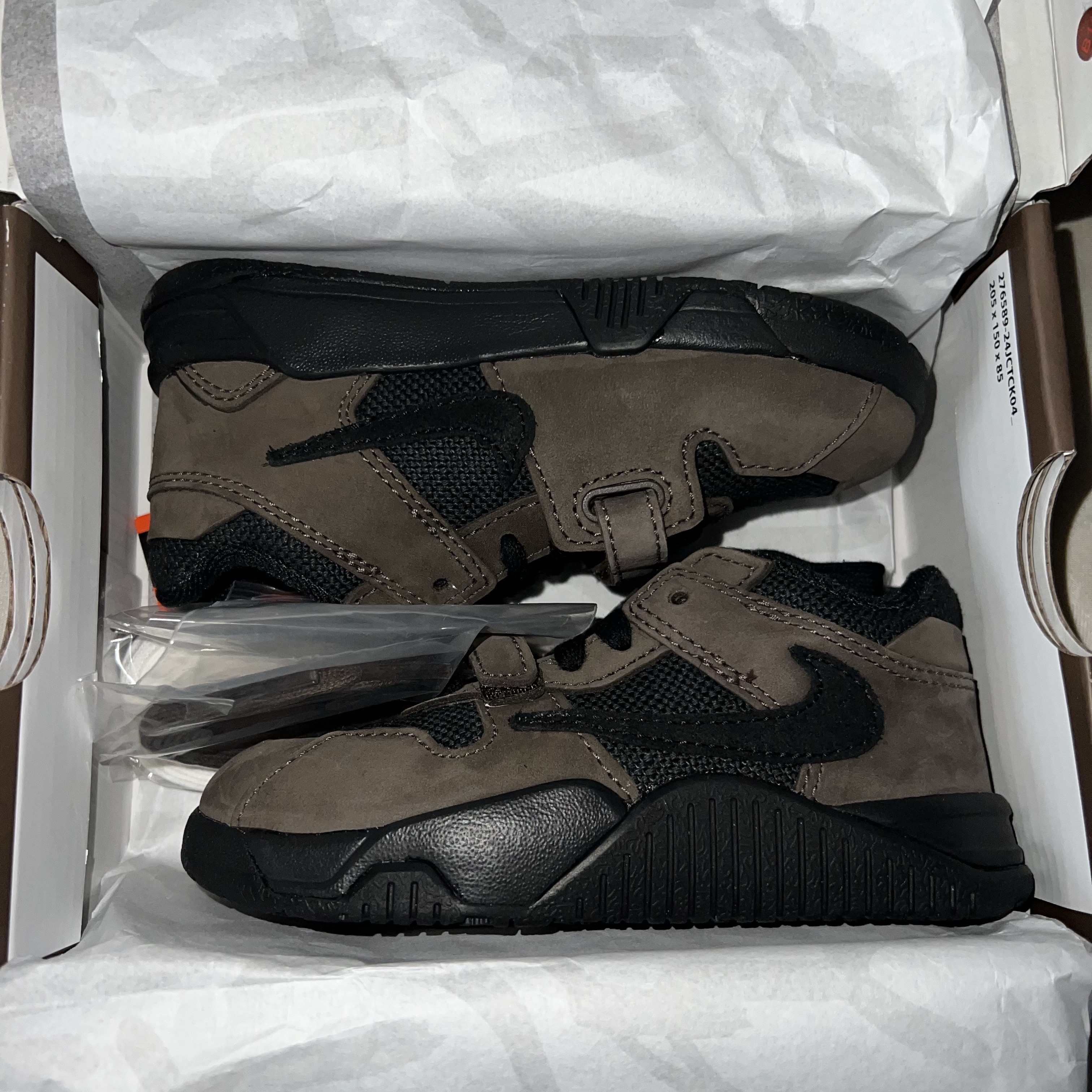 (TD) Jordan x Travis Scott Jumpman Jack TR Black and Dark Mocha 착용 스타일