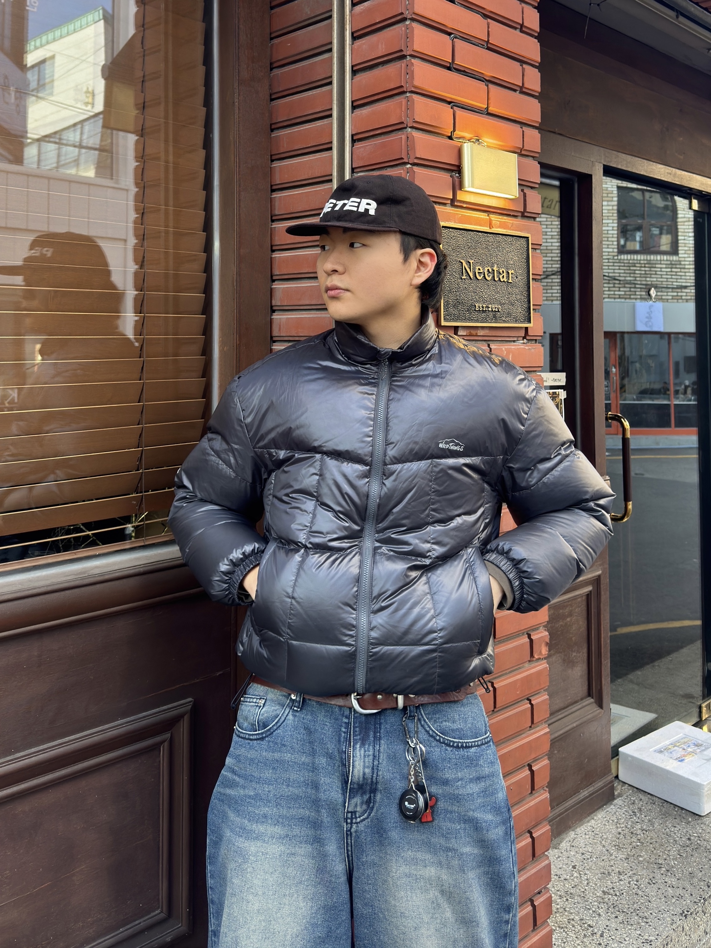 Wildthings Mountain Field Down Puffer Graphite 착용 스타일 - 7