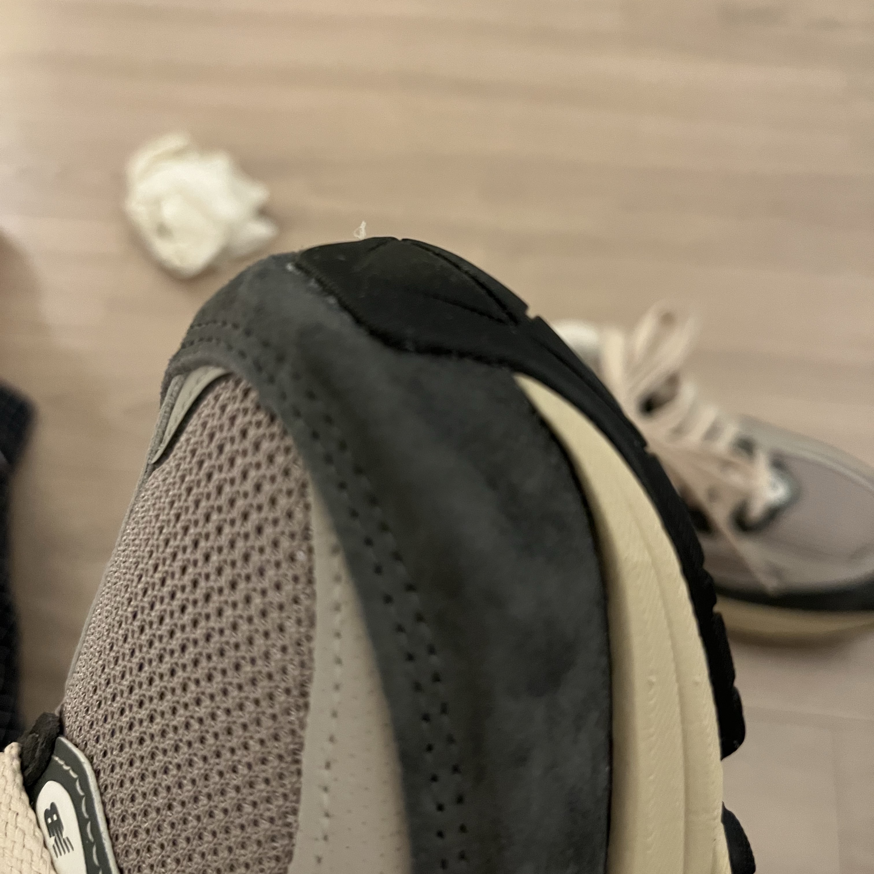New Balance 990v6 Made in USA Castlerock Moonrock 착용 스타일 - 2