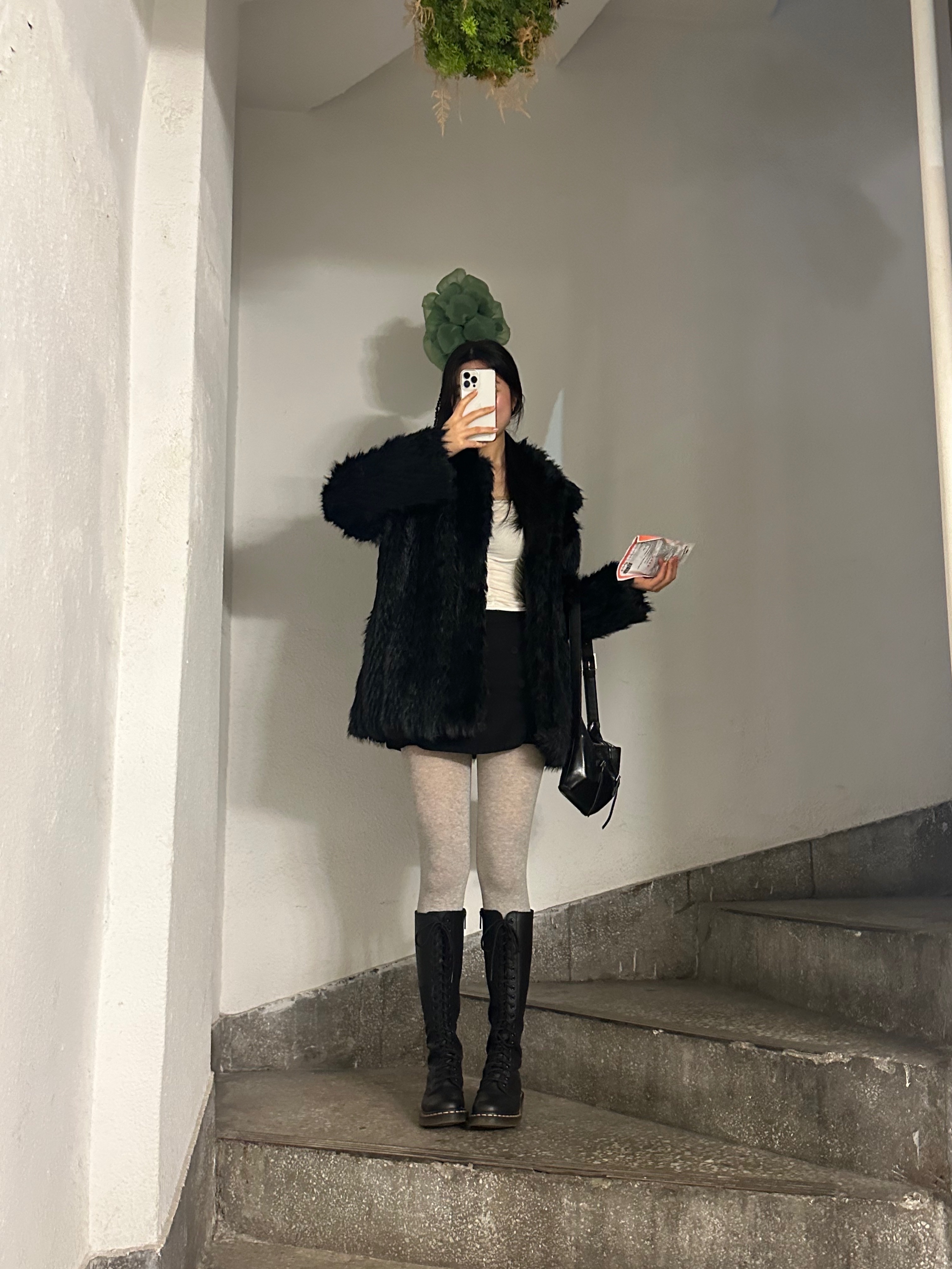 (W) Dr. Martens 1B60 Boots Black 착용 스타일