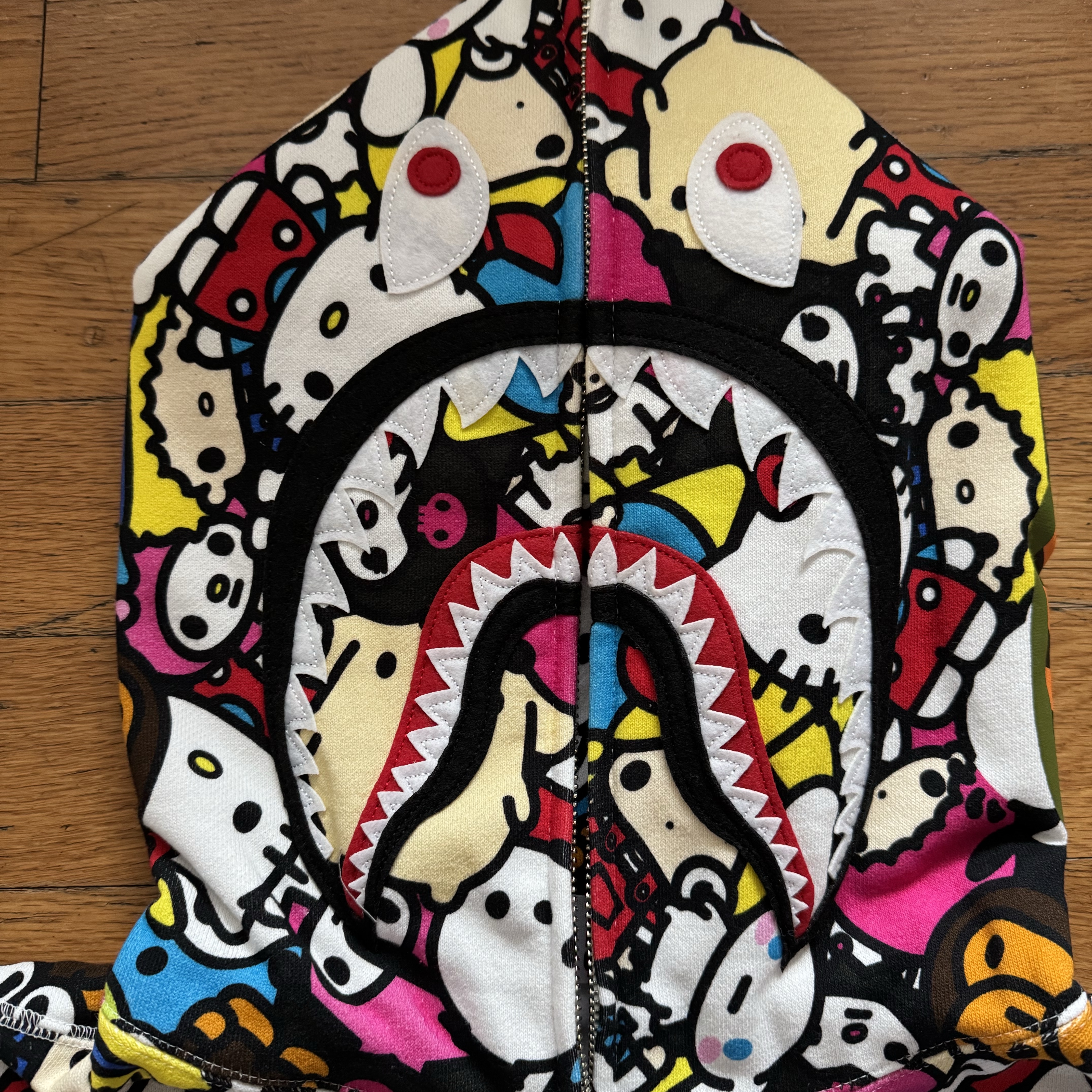 BAPE Baby Milo x Sanrio Characters Shark Full Zip Hoodie Multi 착용 스타일 - 2