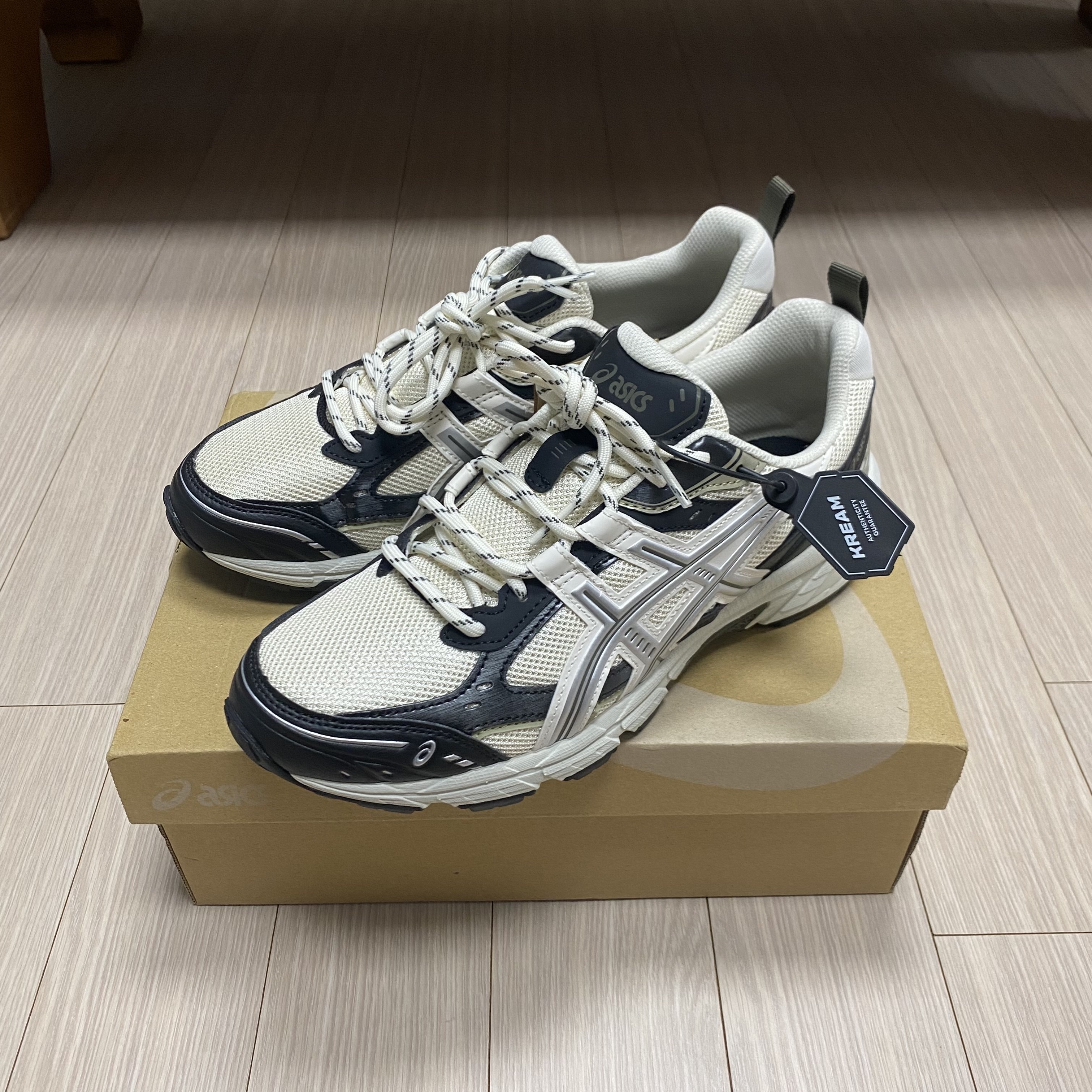 Asics Gel-Nunobiki Cream Dark Olive 착용 스타일 - 1