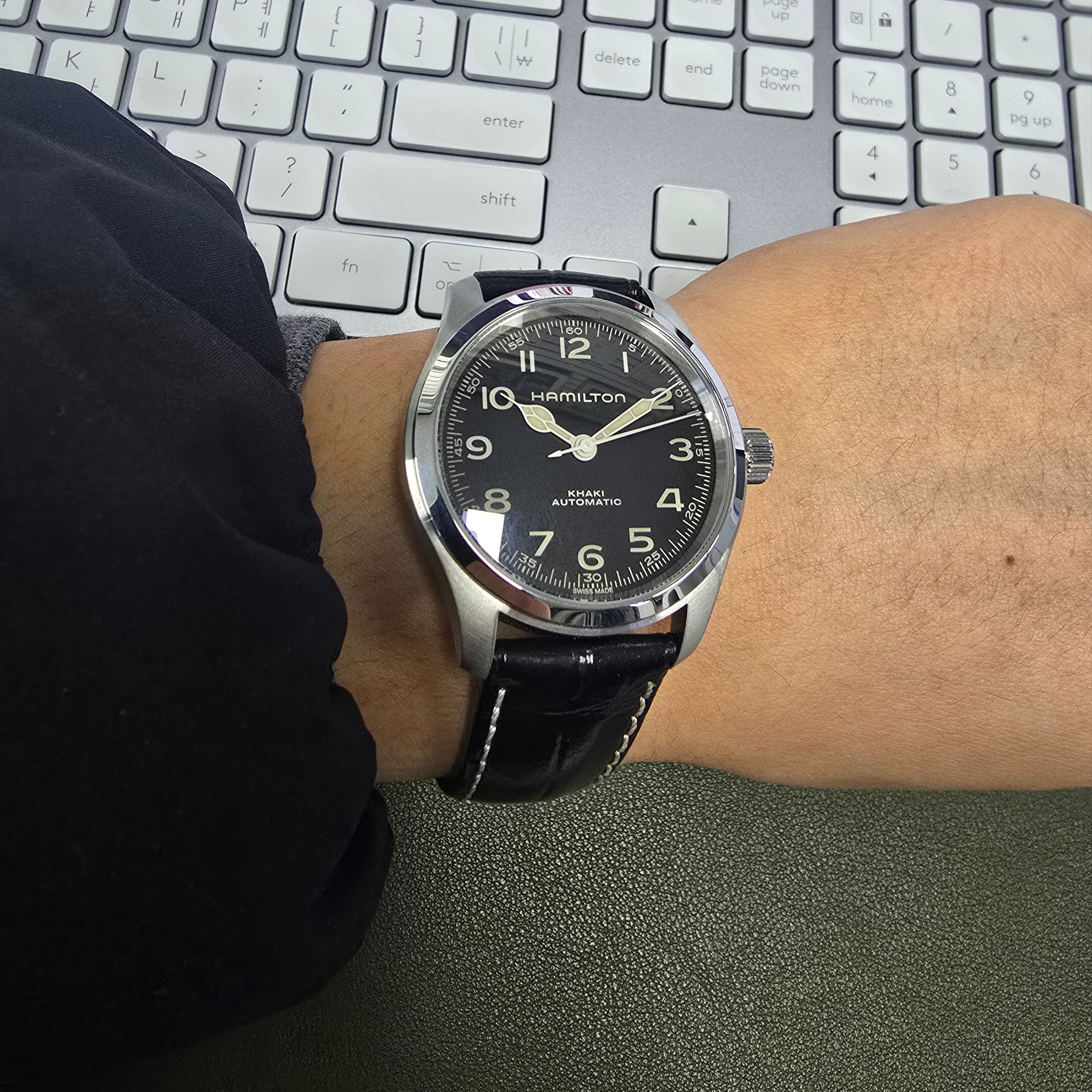 Hamilton Khaki Field Murph 38mm Automatic Stainless Steel Leather Black 착용 스타일