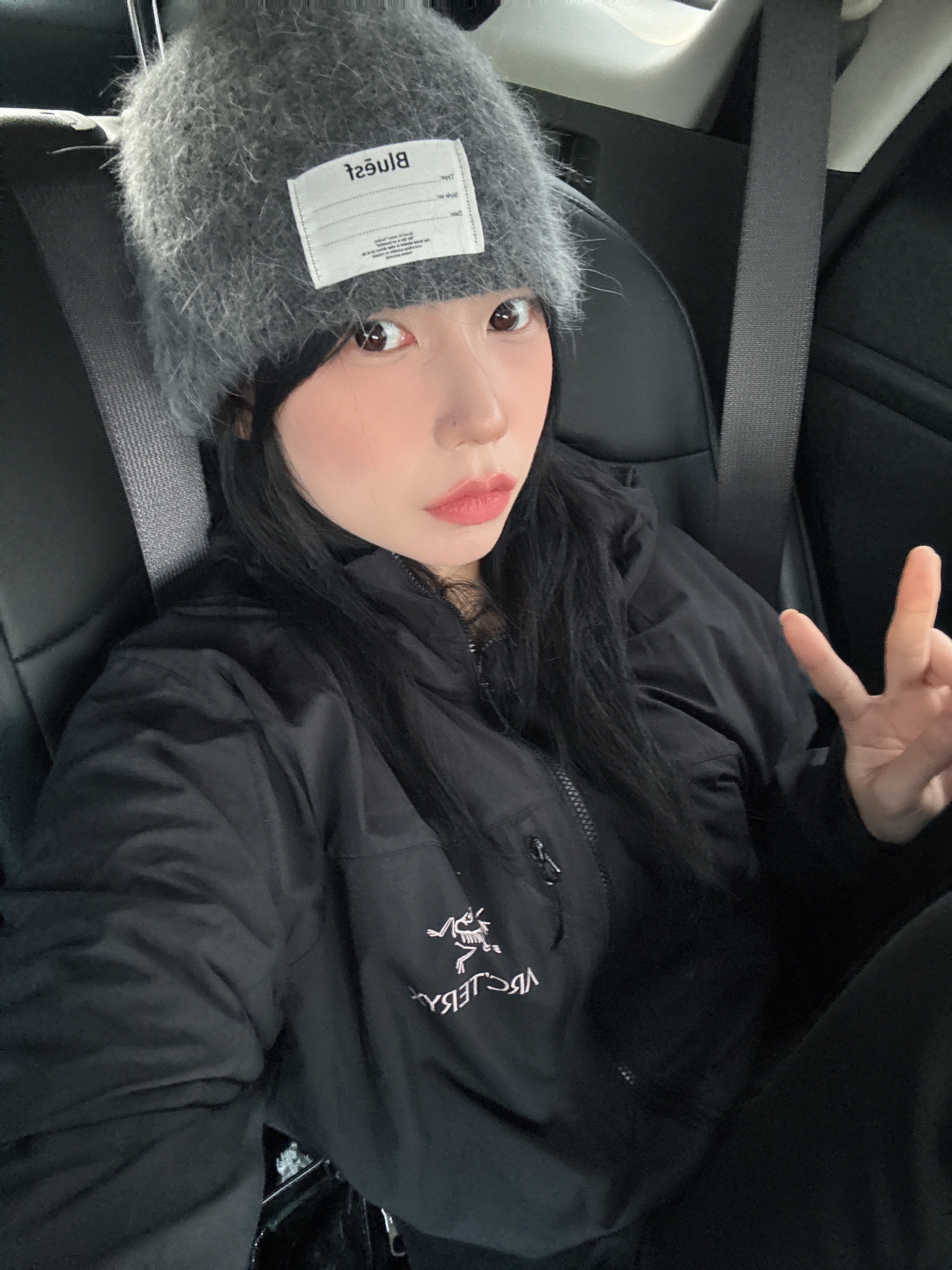 Arc'teryx Squamish Hoody Black 착용 스타일 - 3