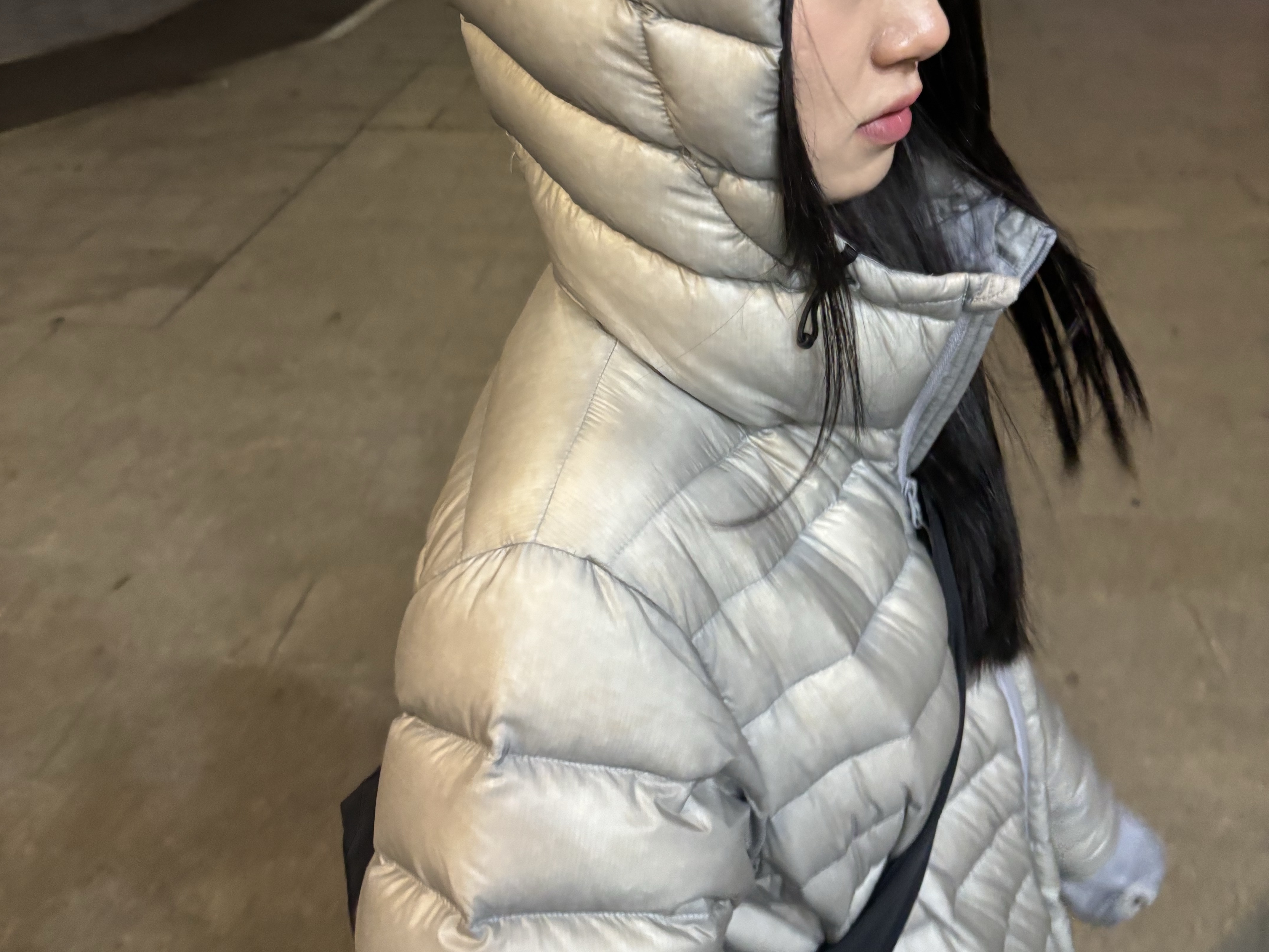 Sansan Gear Suffix Puffer Jacket Grey - 24FW 착용 스타일 - 2
