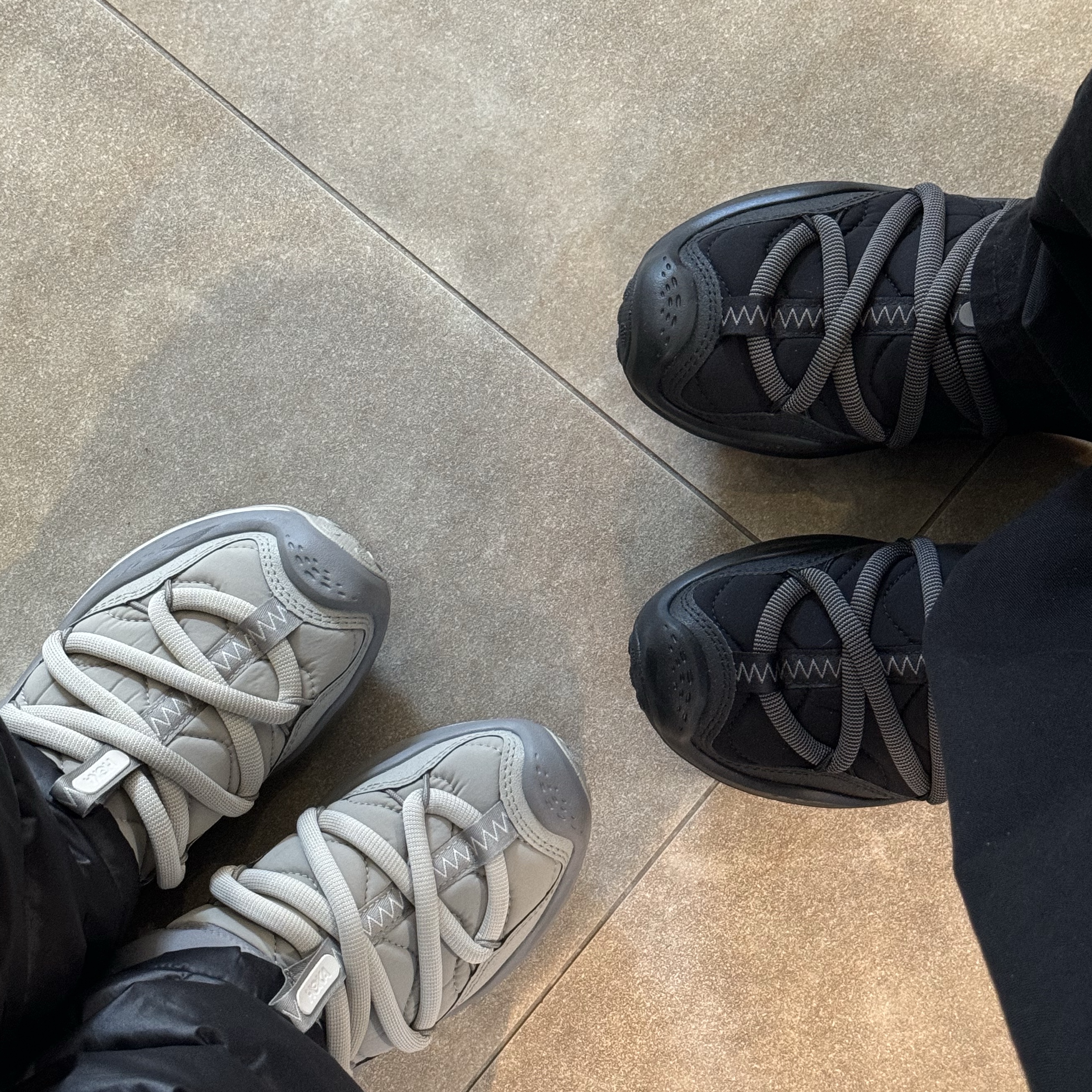 Hoka Ora Primo Black, Hoka Ora Primo Farro Iron Ore 착용 스타일