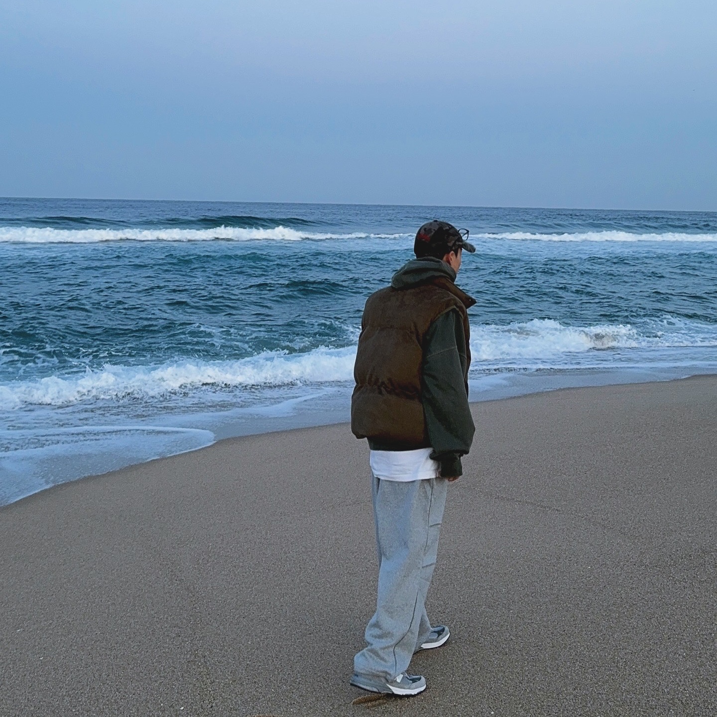 Undermycar Mu.08 Anti Fxxking Logo Play Oversized Pigment Hoodie Khaki, New Balance 993 Made in USA Grey - D Standard 착용 스타일 - 3