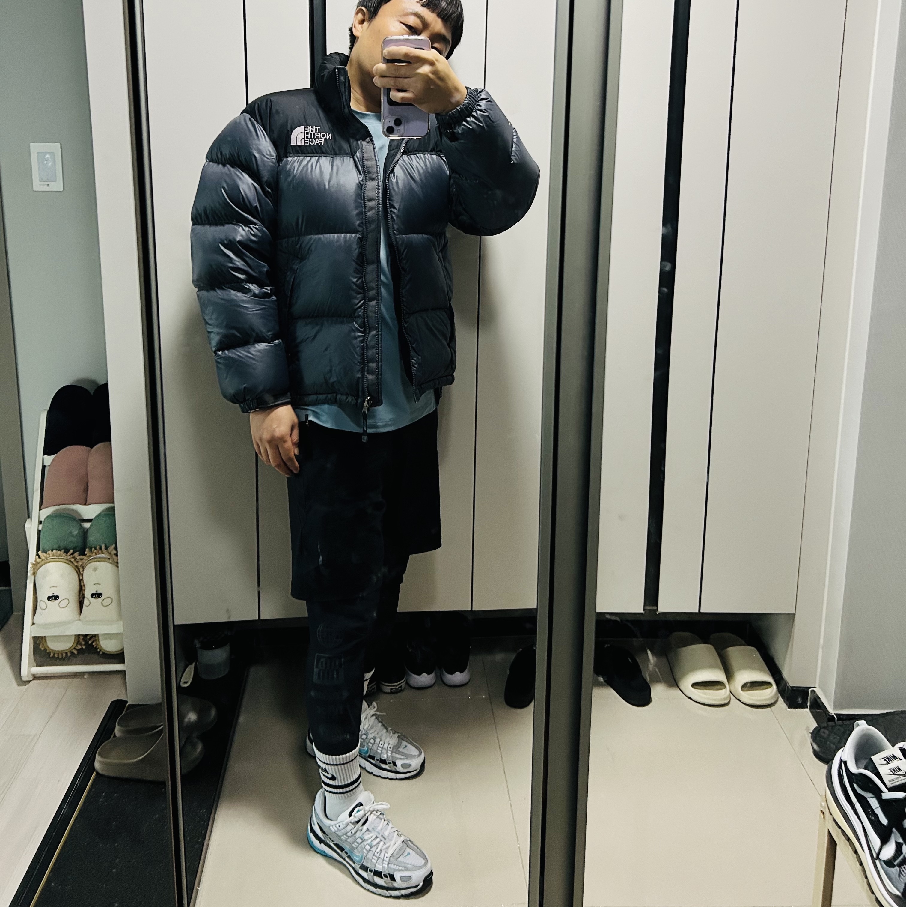 The North Face White Label Novelty Nuptse Down Jacket Heather Gray, The North Face 1992 Nuptse Jacket Charcoal 착용 스타일 - 3