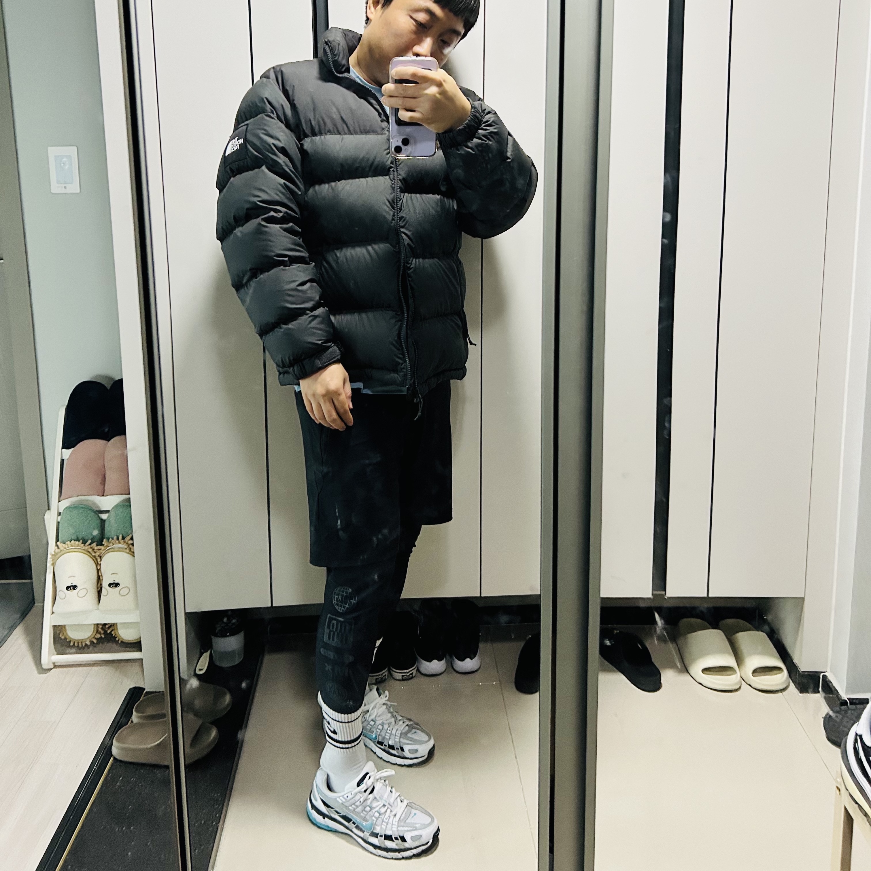 The North Face White Label Novelty Nuptse Down Jacket Heather Gray, The North Face 1992 Nuptse Jacket Charcoal 착용 스타일 - 2