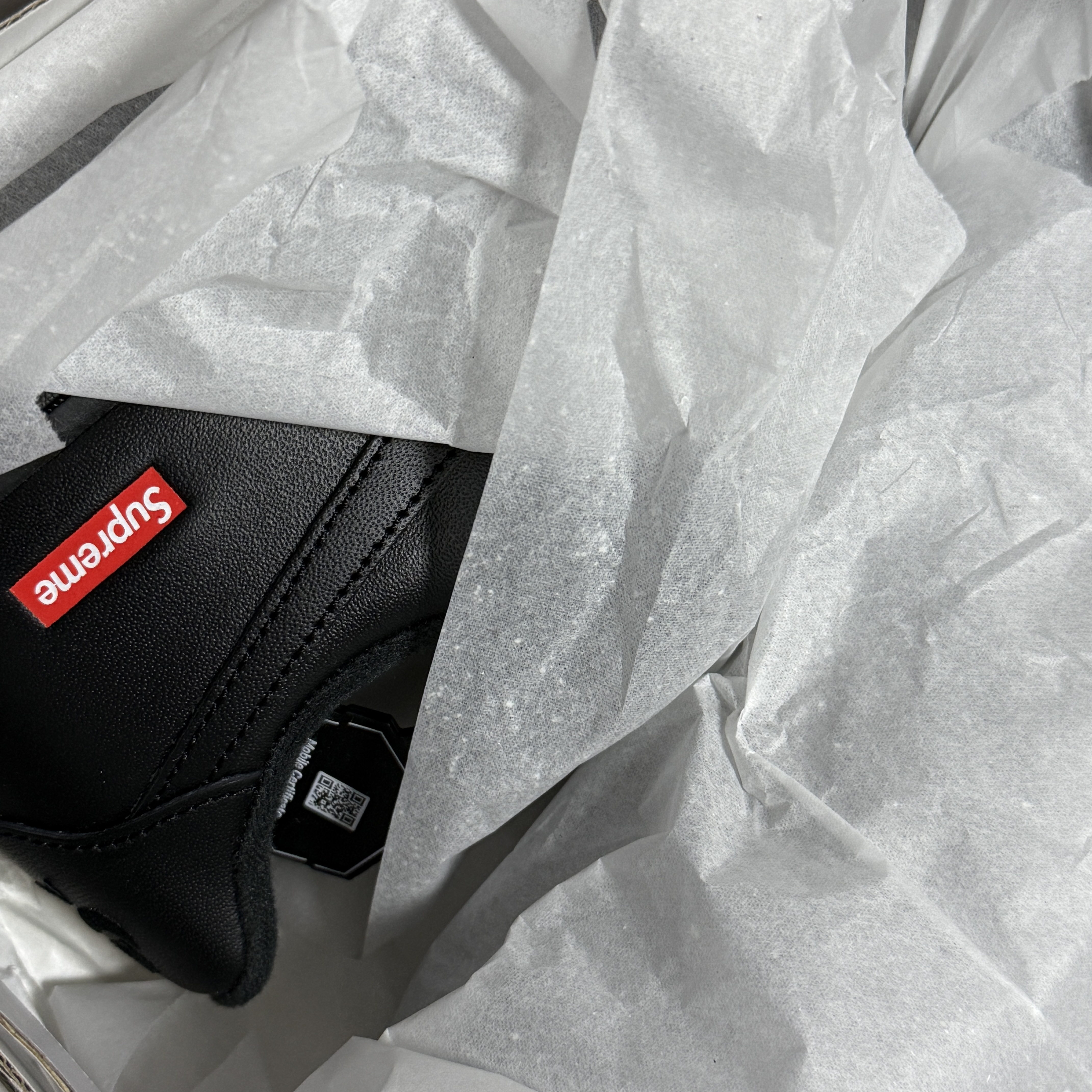 Nike x Supreme Air Force 1 Low Black 착용 스타일