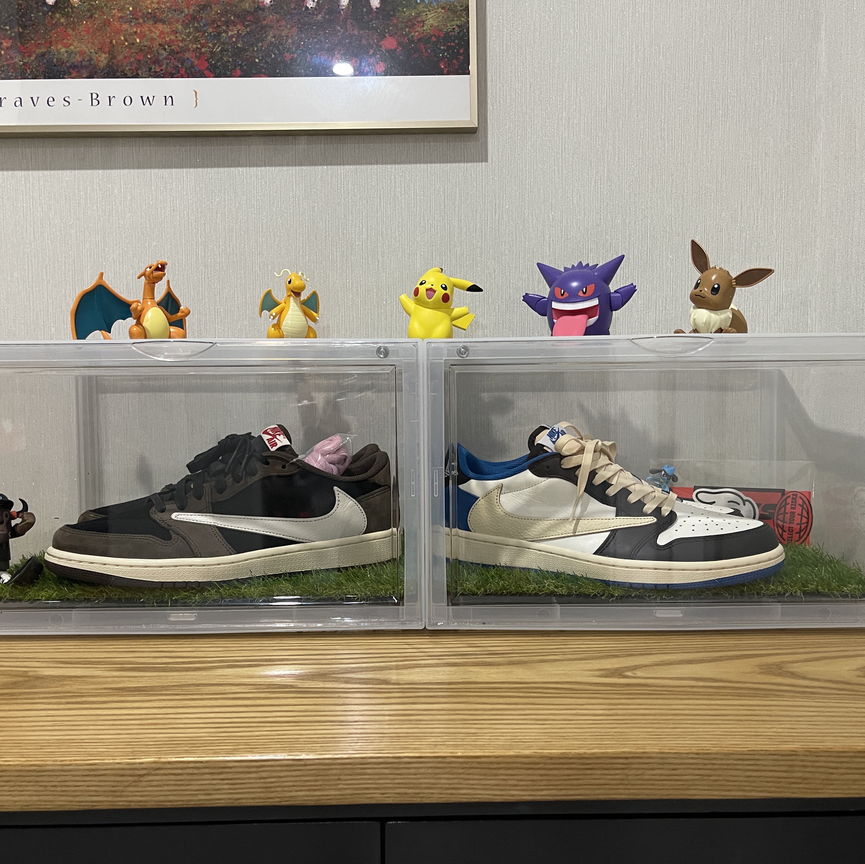 Jordan 1 x Travis Scott x Fragment Retro Low OG SP Military Blue, Jordan 1 x Travis Scott Retro Low OG SP Mocha 착용 스타일