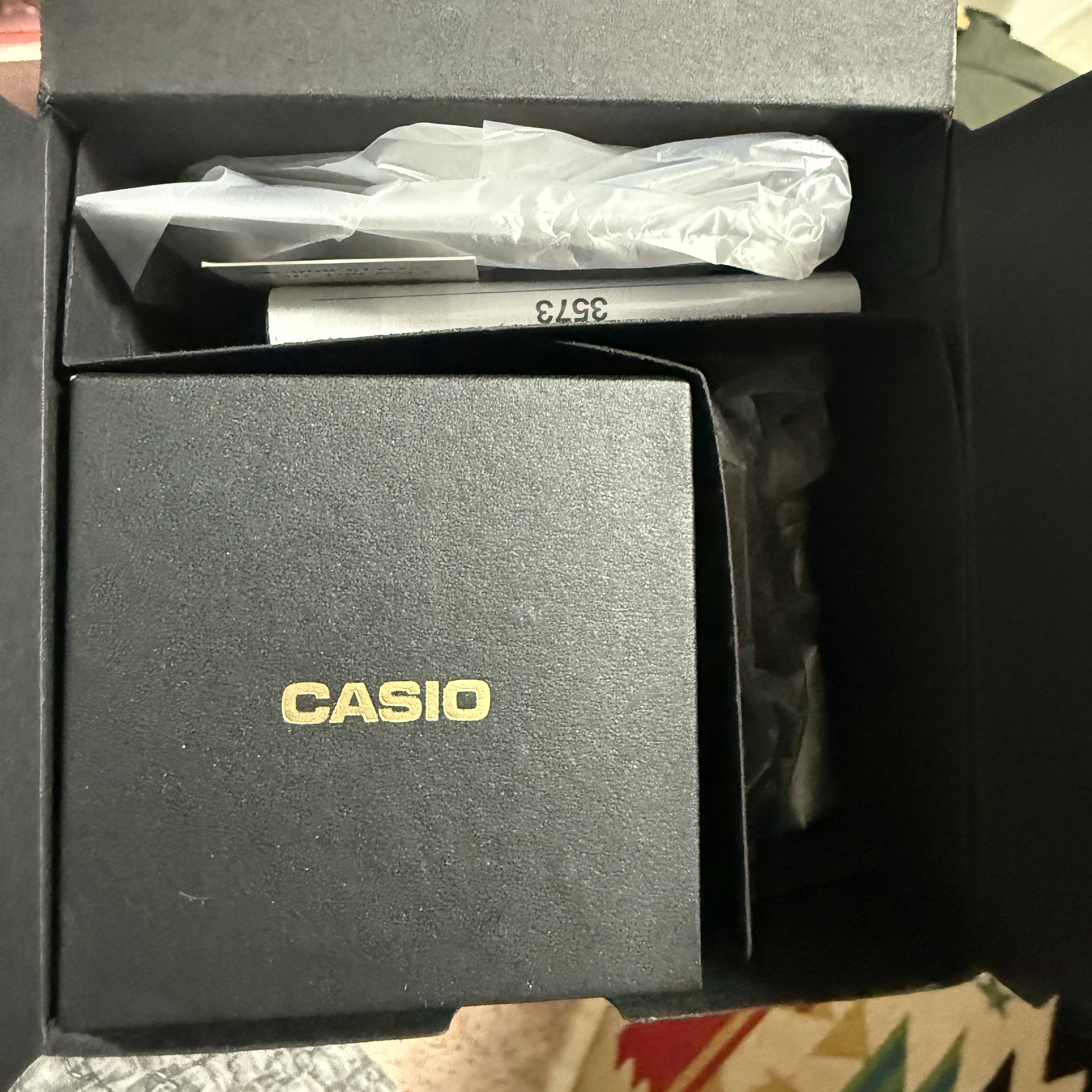 Casio 50th Anniversary Ring Watch CRW-001-1 착용 스타일 - 3