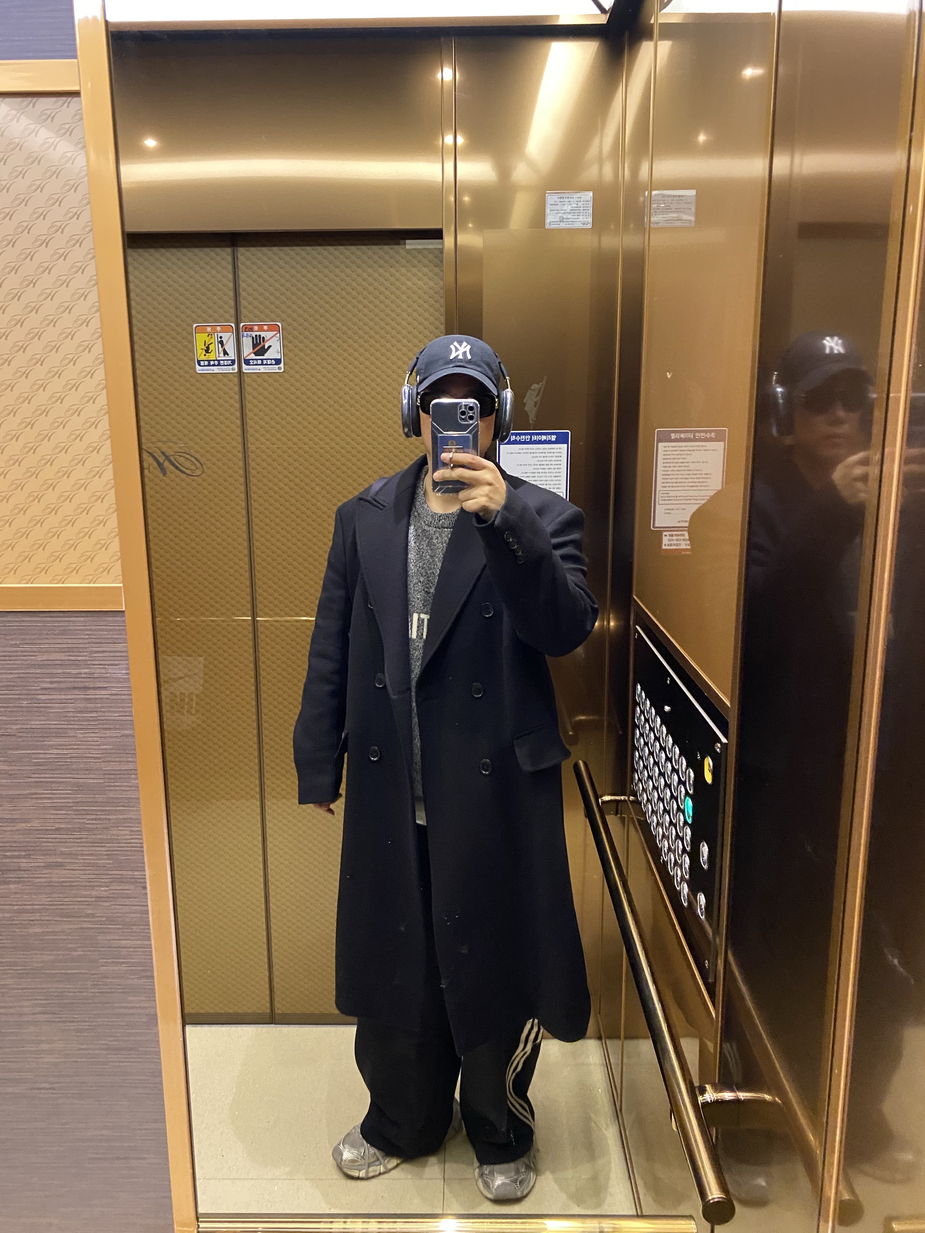 Apple AirPods Max USB C Midnight (Korean Ver.), 47 Brand New York Yankees BW Clean Up Black 착용 스타일