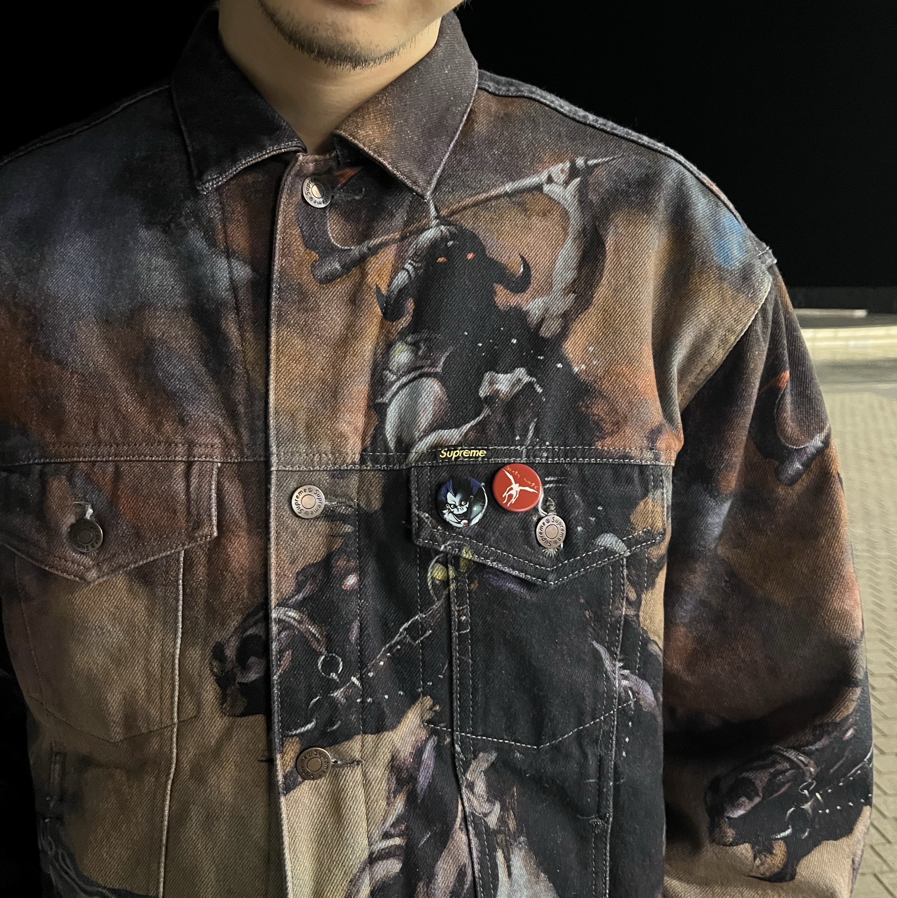 Supreme Frazetta Faux Shearling Lined Trucker Jacket Multicolor - 24FW 착용 스타일