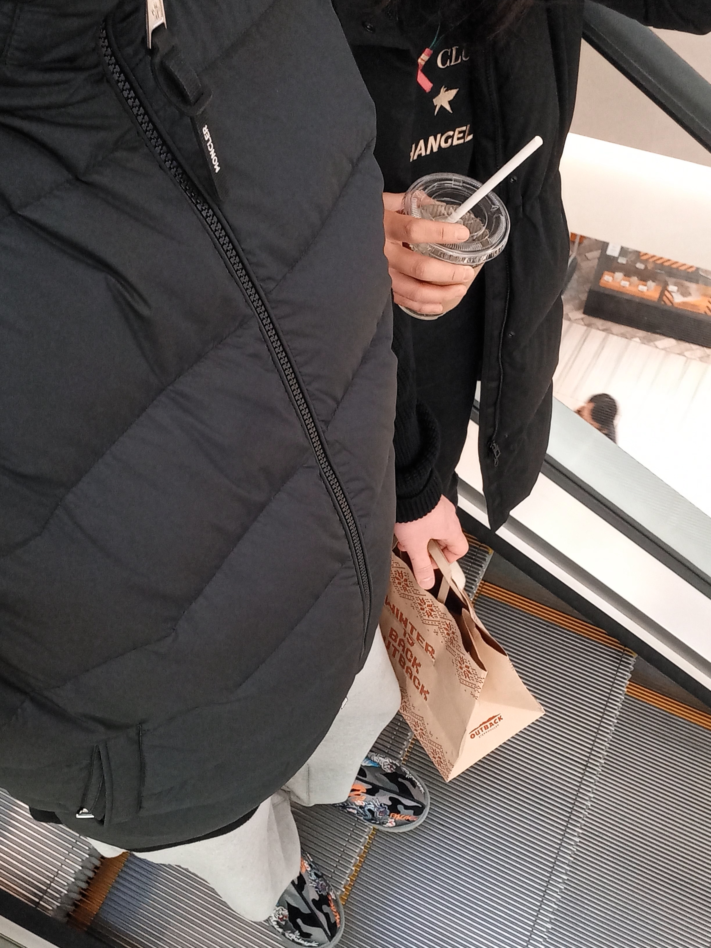 Moncler Logo Baseball Cap Black- 23SS, UGG x Palace Tasman Slipper Black Camo 착용 스타일 - 3