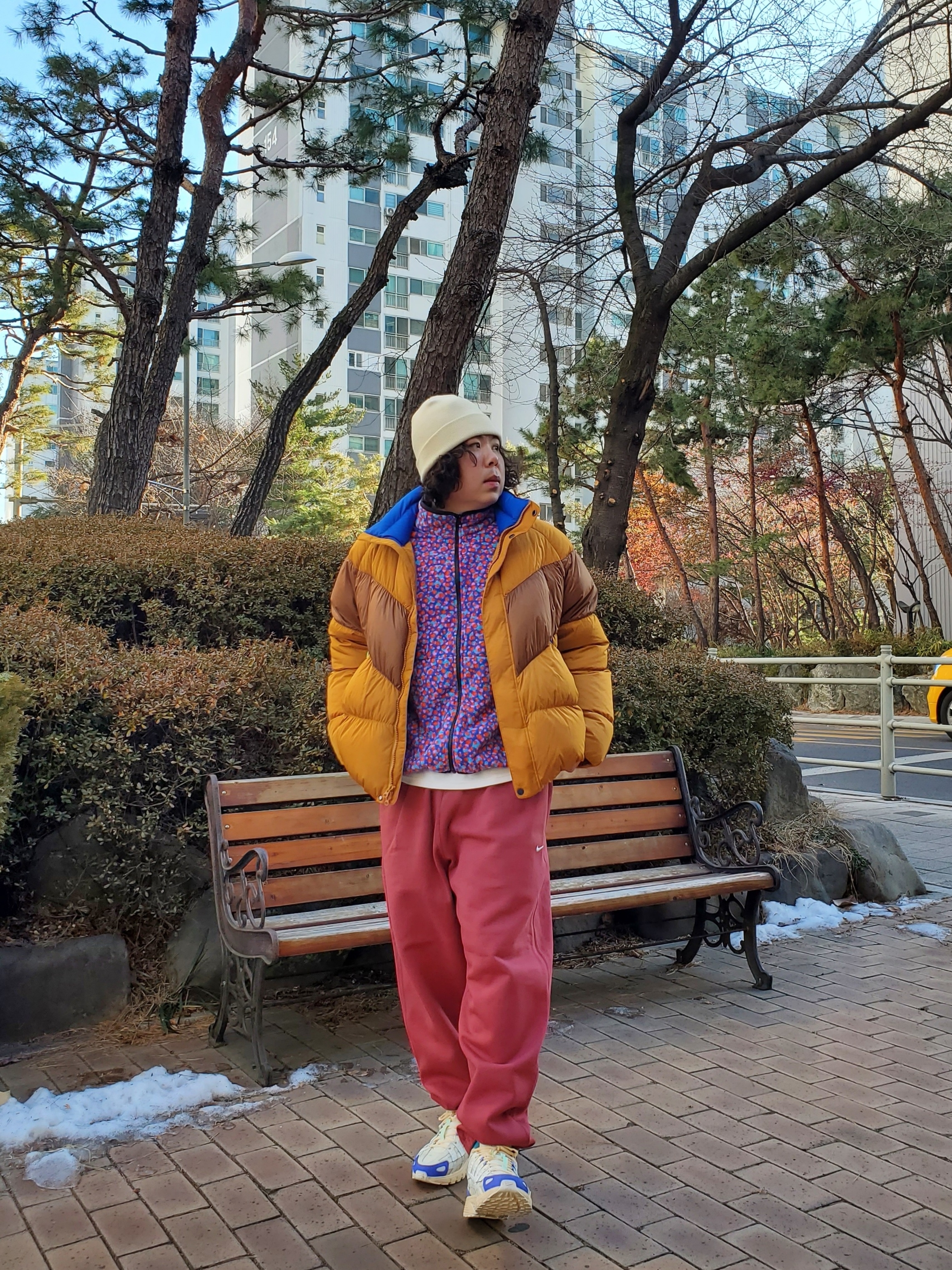 Nike P-6000 Coconut Milk Medium Blue, Nike NRG Solo Swoosh Fleece Pants Cedar - US/EU 착용 스타일 - 1