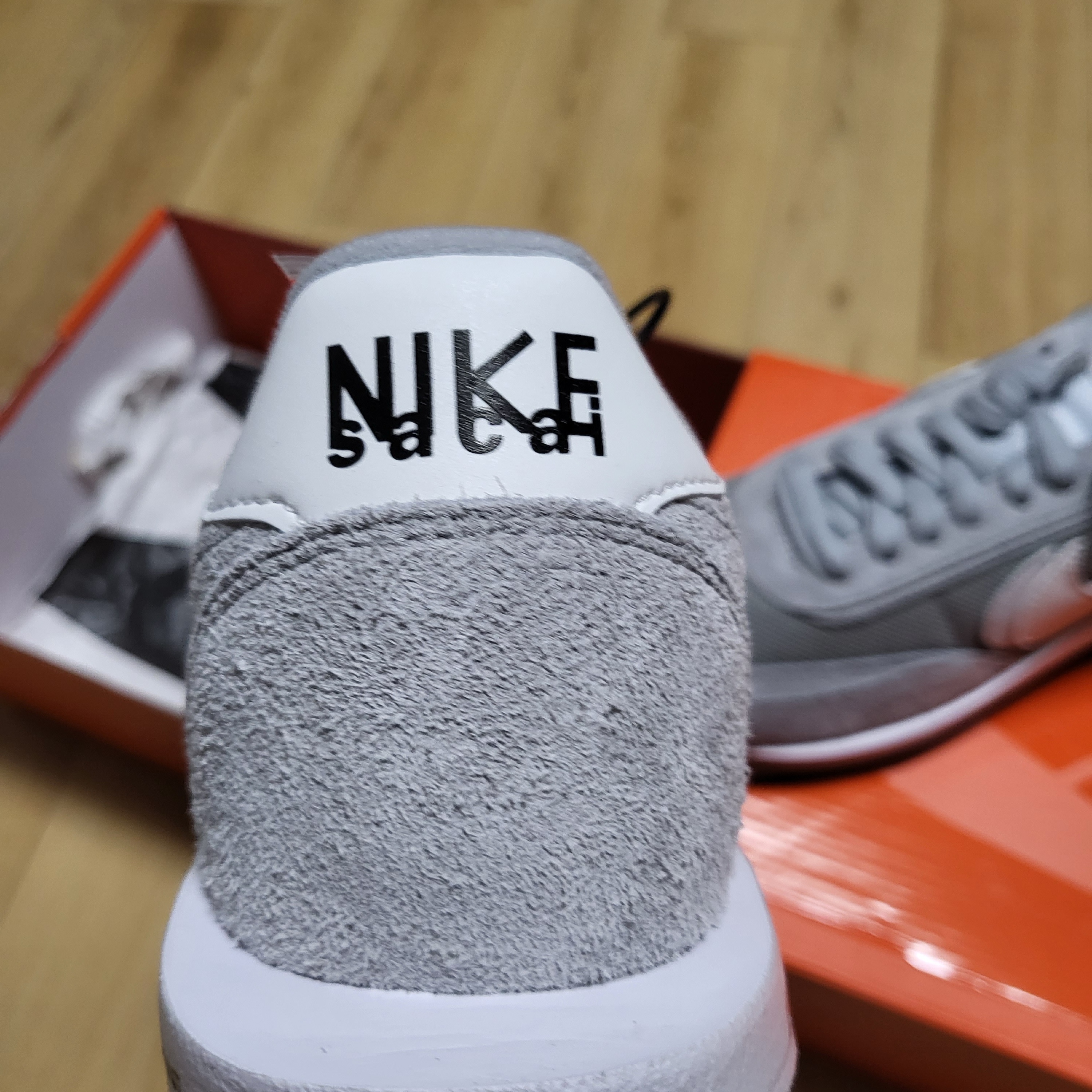 Nike x Sacai x Fragment LDWaffle Light Smoke Grey 착용 스타일 - 3