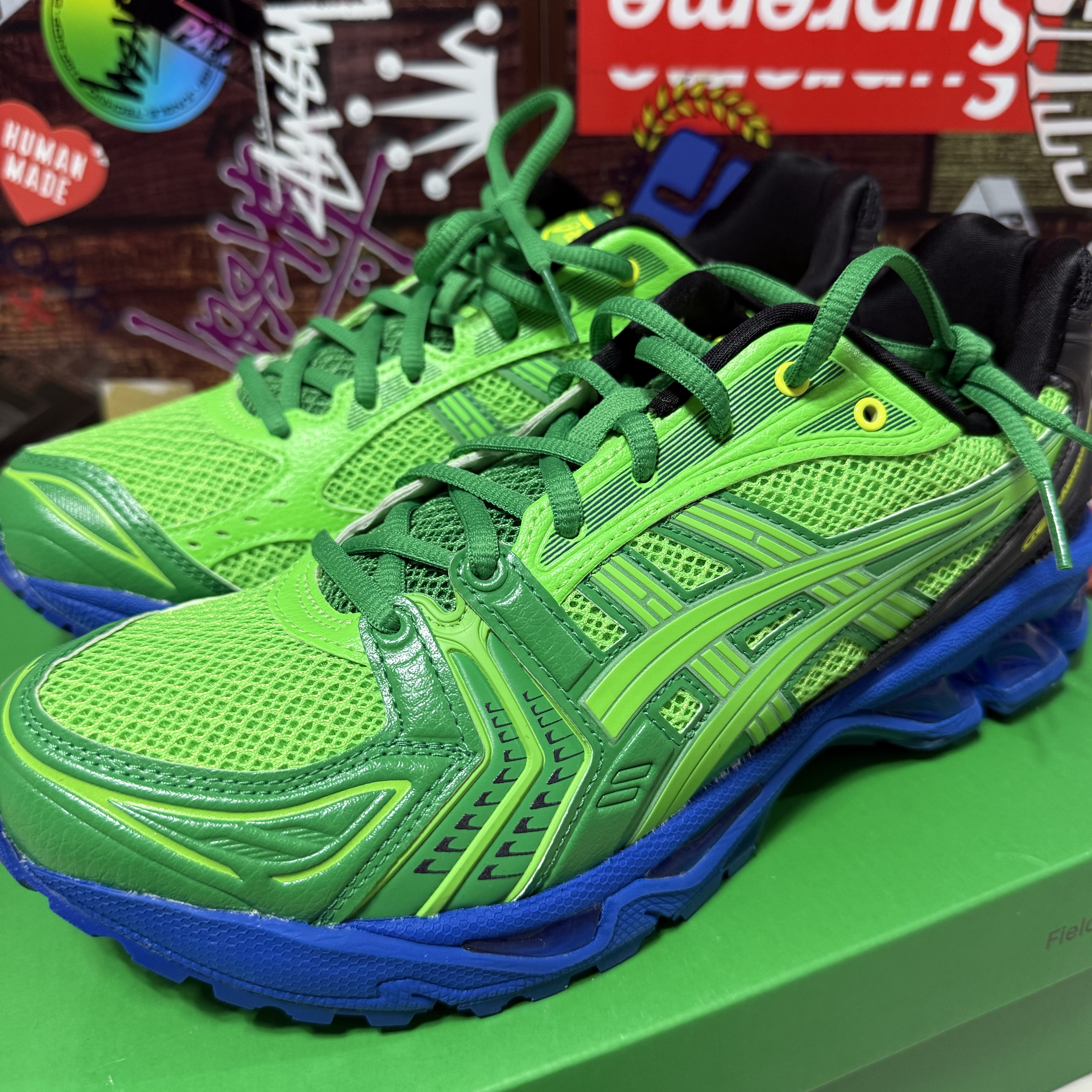 Asics x Field Trip Recordings Gel-Kayano 14 Fern Green 착용 스타일