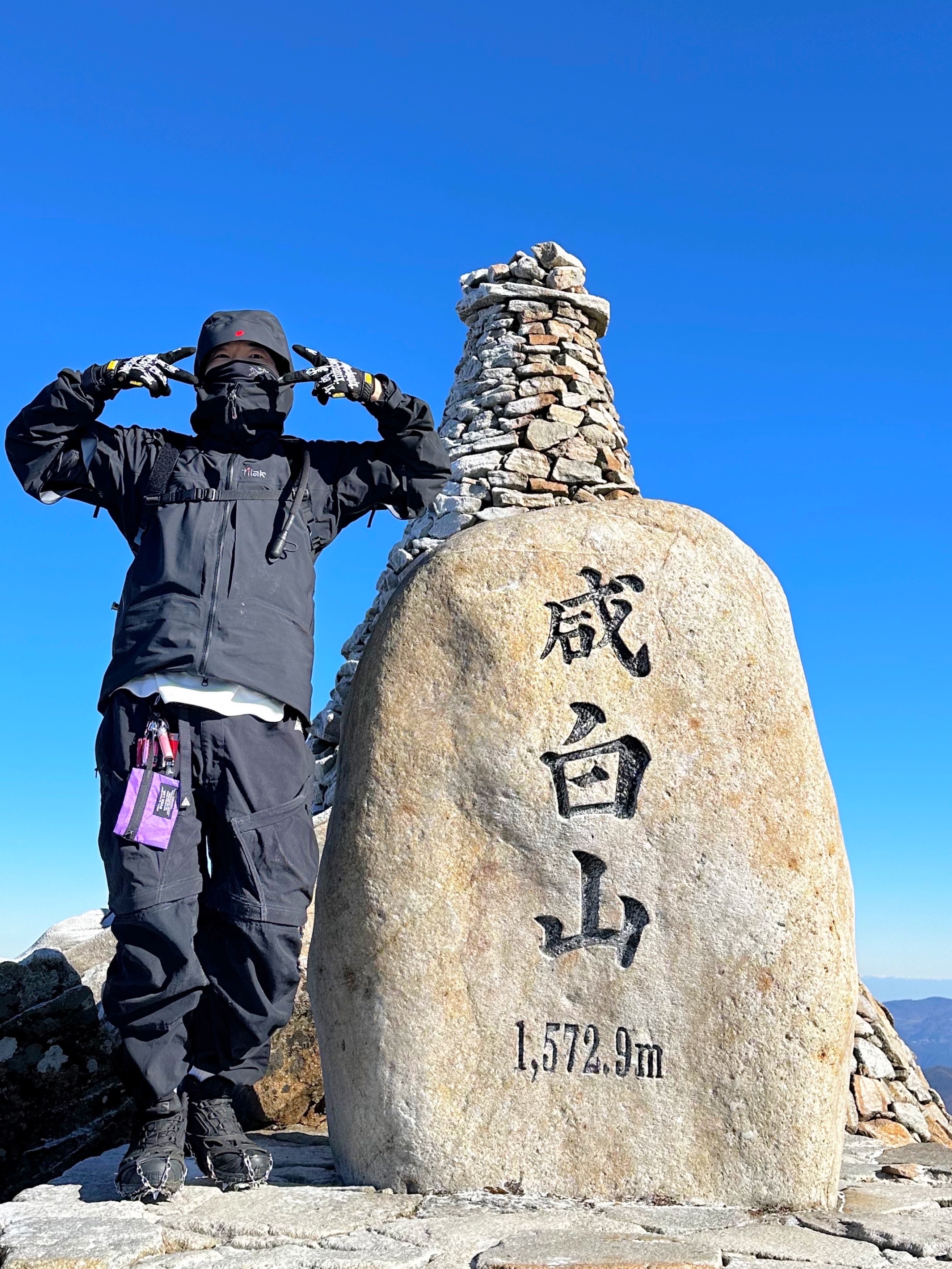 Arc'teryx Rho Neck Gaiter Long Black, Nike ACG Lungs Long Sleeve T-Shirt Summit White - Asia 착용 스타일 - 2