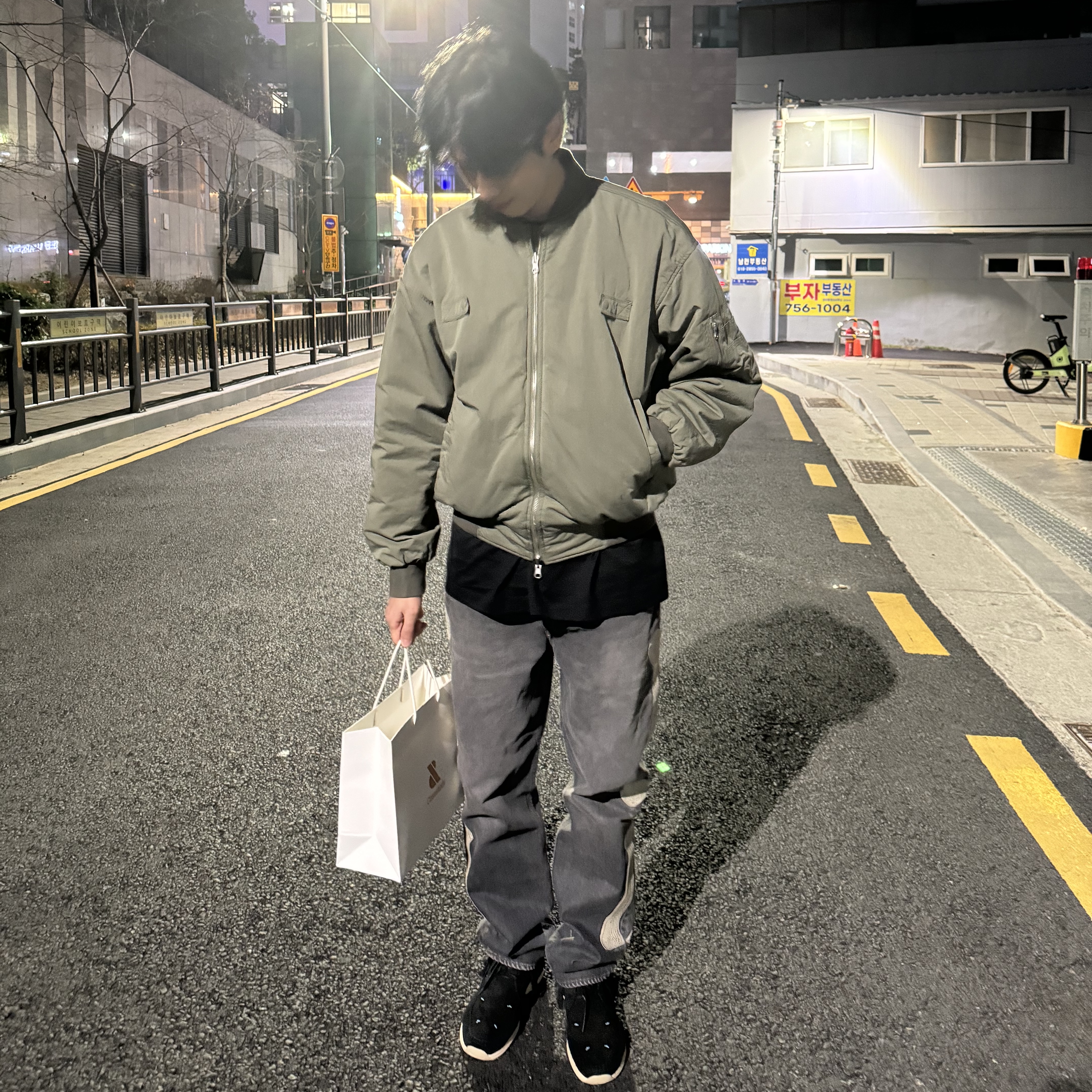 Visvim FBT Shaman Folk Black - 23FW, Kapital 14 oz. Denim Mexican Tuxedo 5P Okagilly Pants Black 착용 스타일