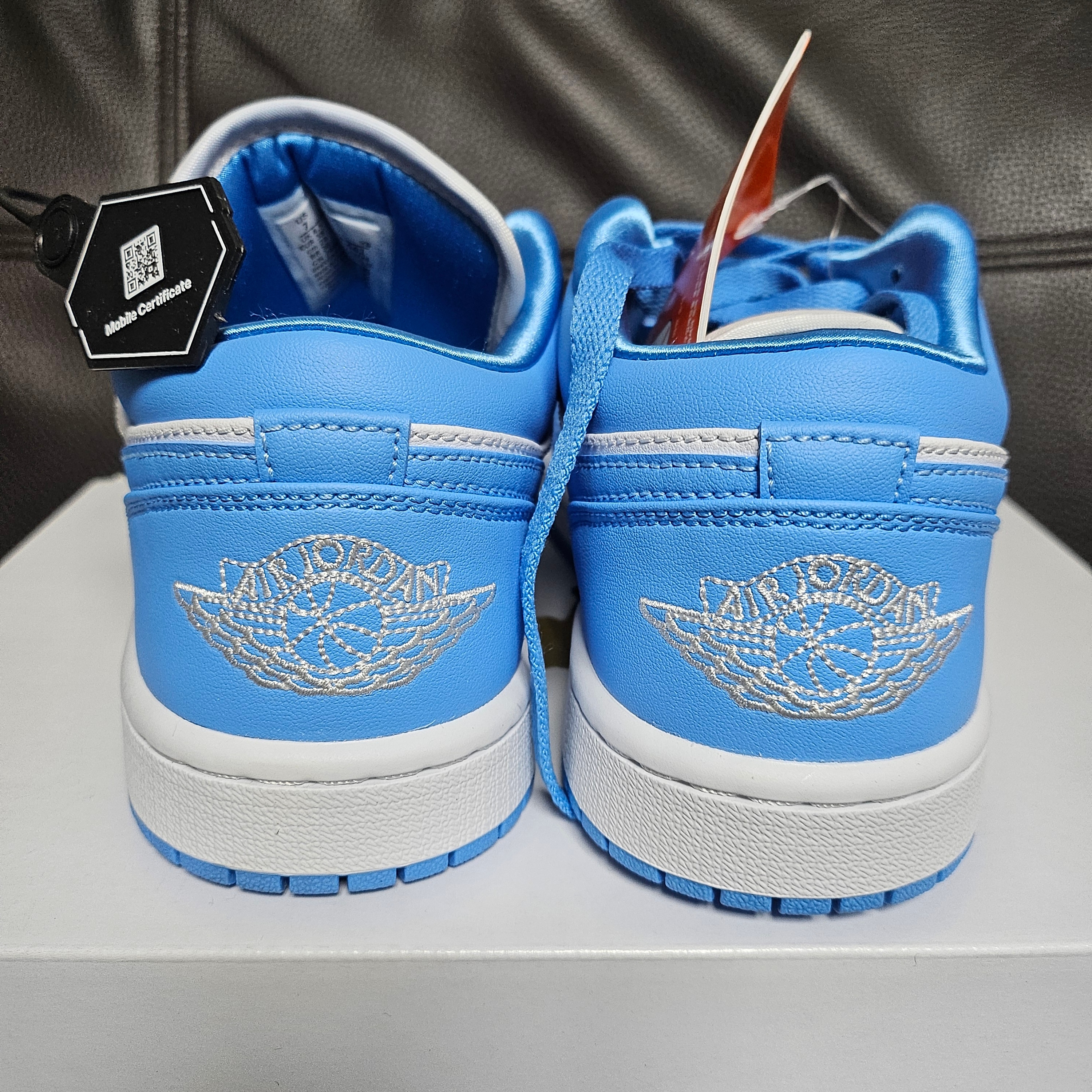 (W) Jordan 1 Low UNC University Blue 착용 스타일 - 2