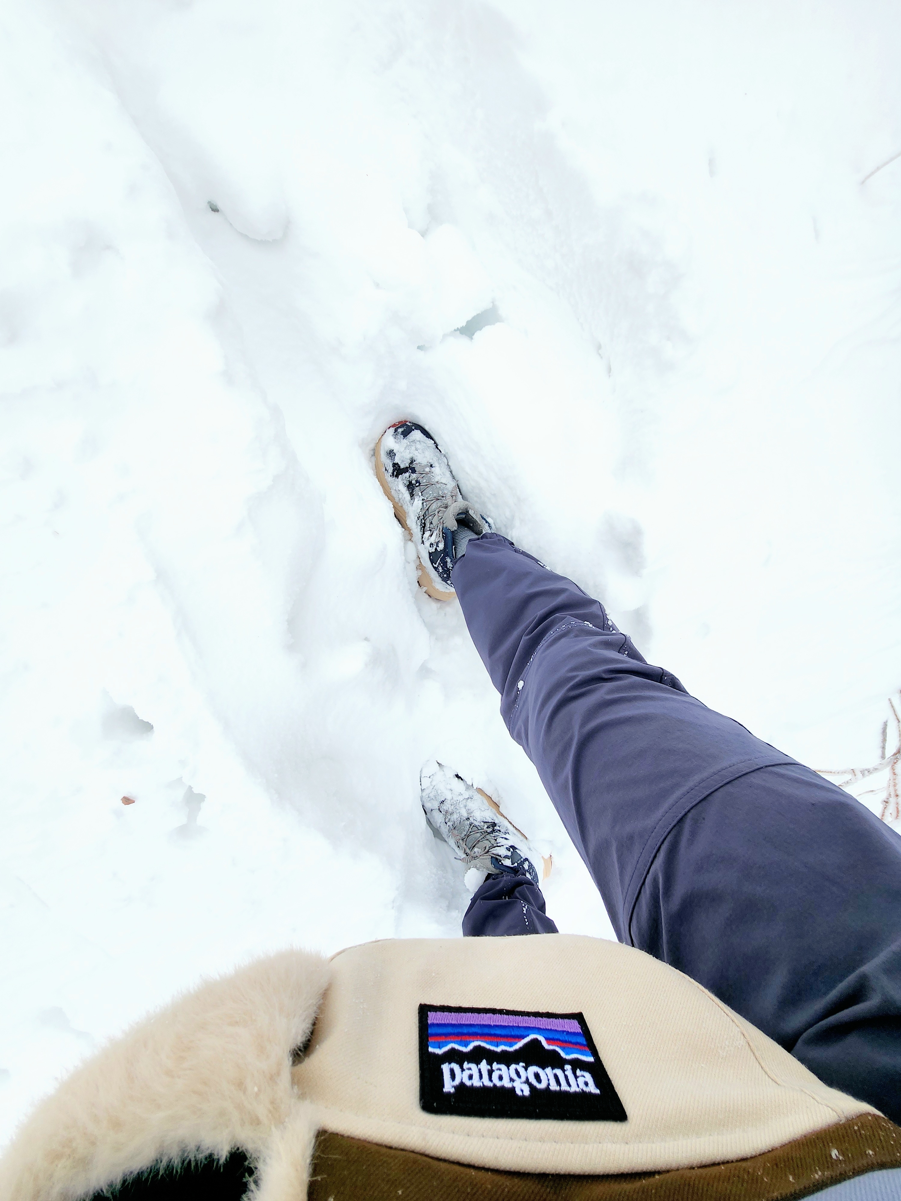 Nike ACG Sun farer Trail Pants Gridiron - Asia, Hoka Kaha 2 Gore-Tex Blue Coral 착용 스타일