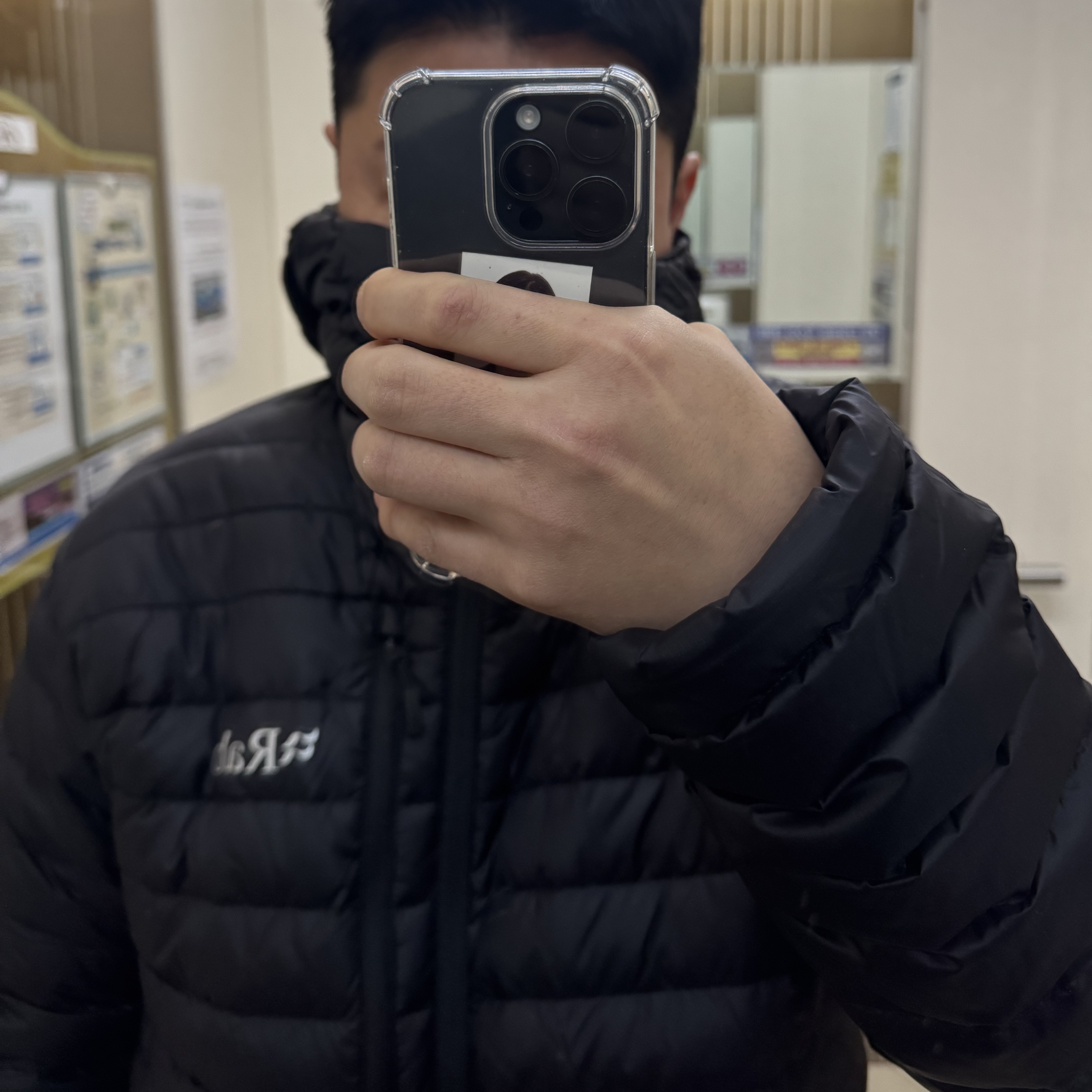 Rab Microlight Alpine Jacket Black 착용 스타일