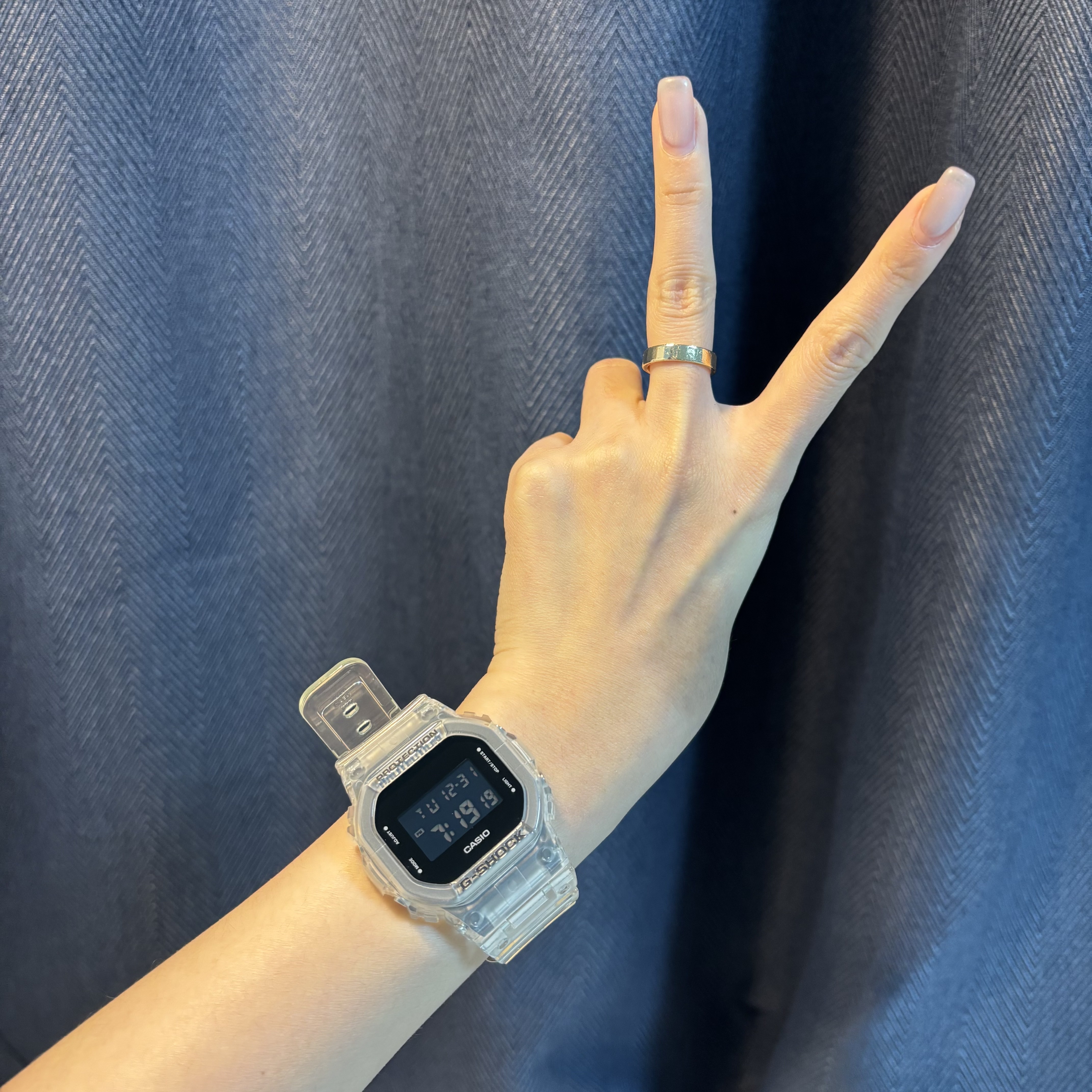 Casio G-Shock DW-5600SKE-7 착용 스타일 - 1