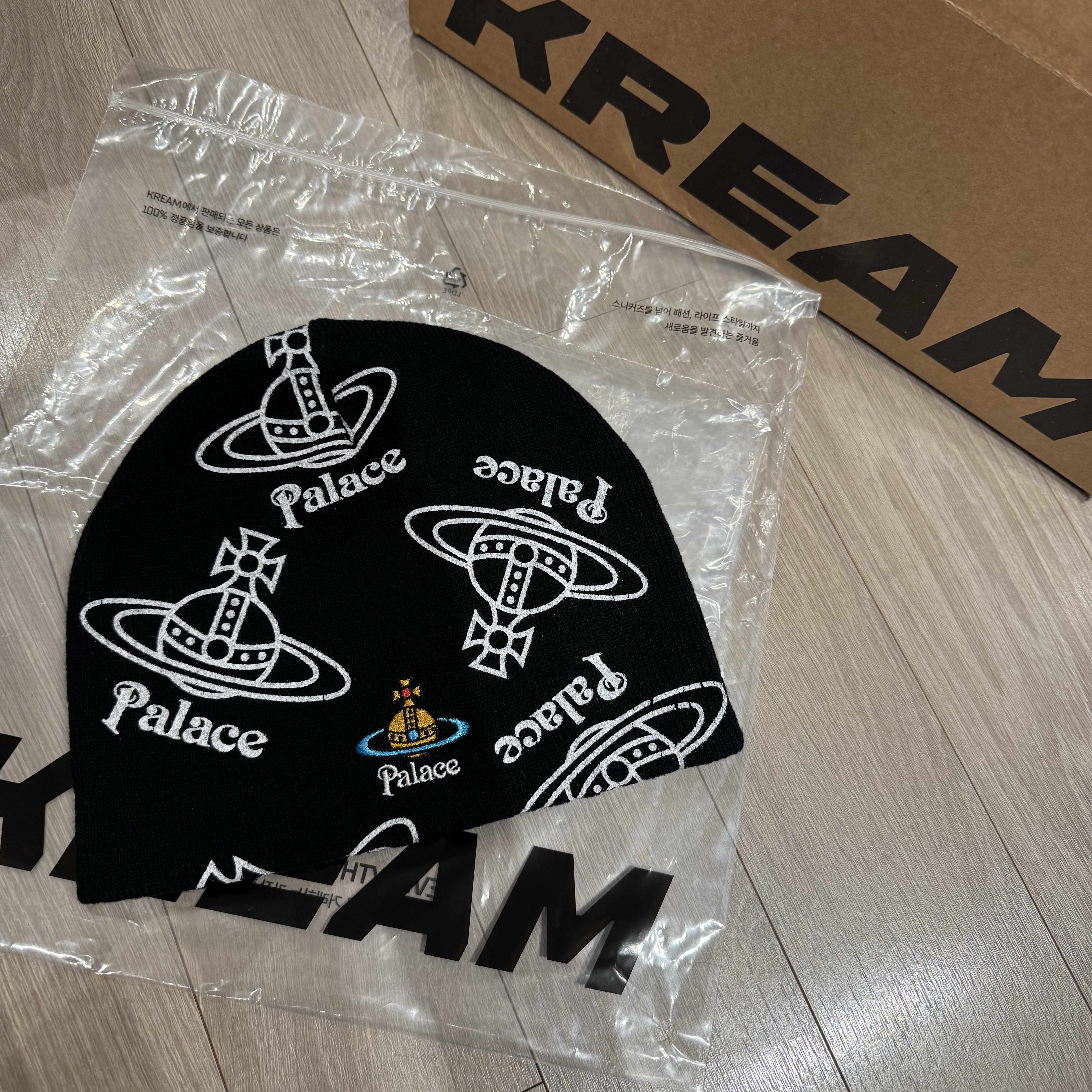 Palace x Vivienne Westwood Jersey Beanie Black - 24FW 착용 스타일