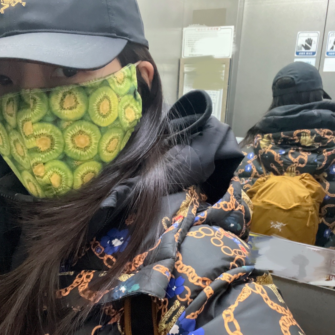 Arc'teryx Heliad 10 Backpack Yukon 착용 스타일