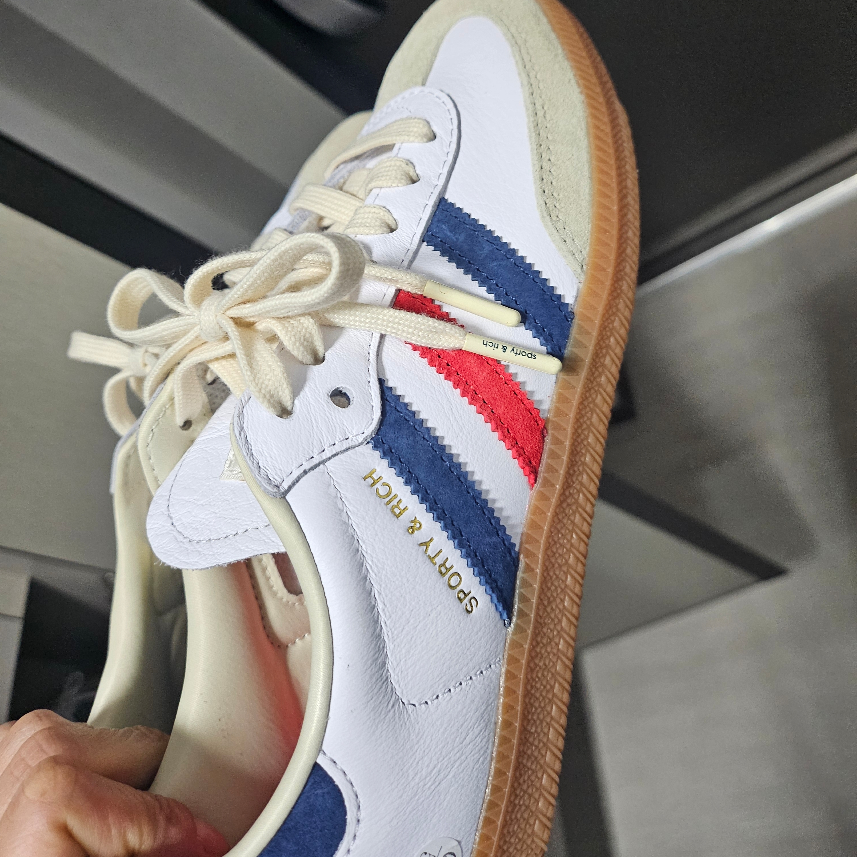 Adidas x Sporty & Rich Samba OG Cloud White Night Indigo 착용 스타일