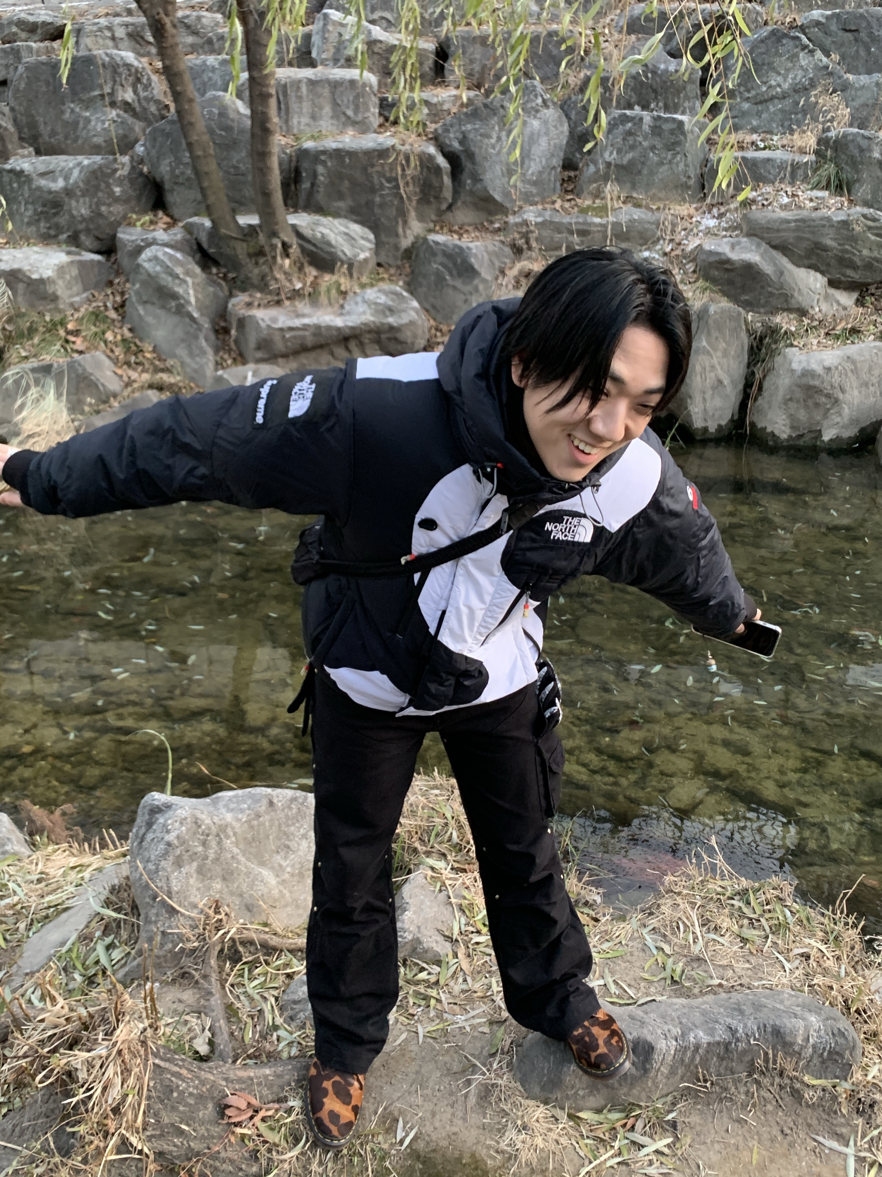 Supreme x The North Face S Logo Summit Series Himalayan Parka Black - 20FW, Vacant Archive Unisex Nova Carpenter Pants Black 착용 스타일 - 6