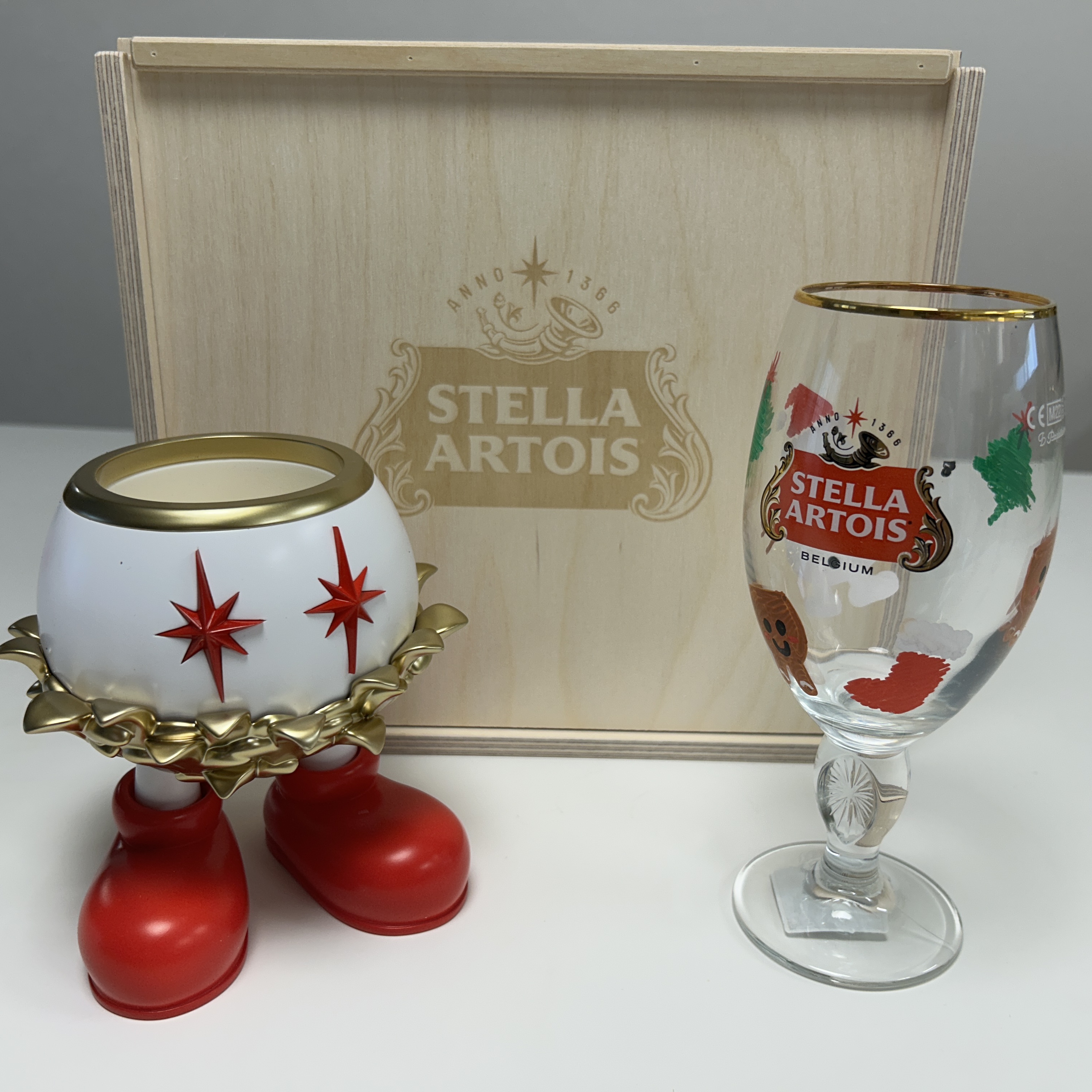 Stella Artois Art Piece Edition #4. Coolrain Lee 착용 스타일