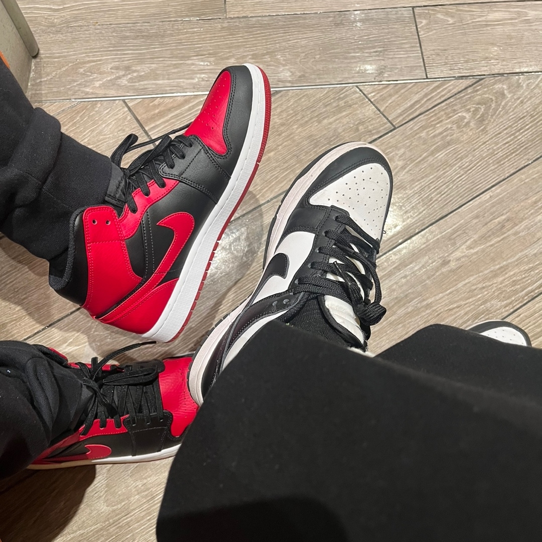 Jordan 1 Mid Bred Banned 2020, (W) Nike Dunk Low Black 착용 스타일
