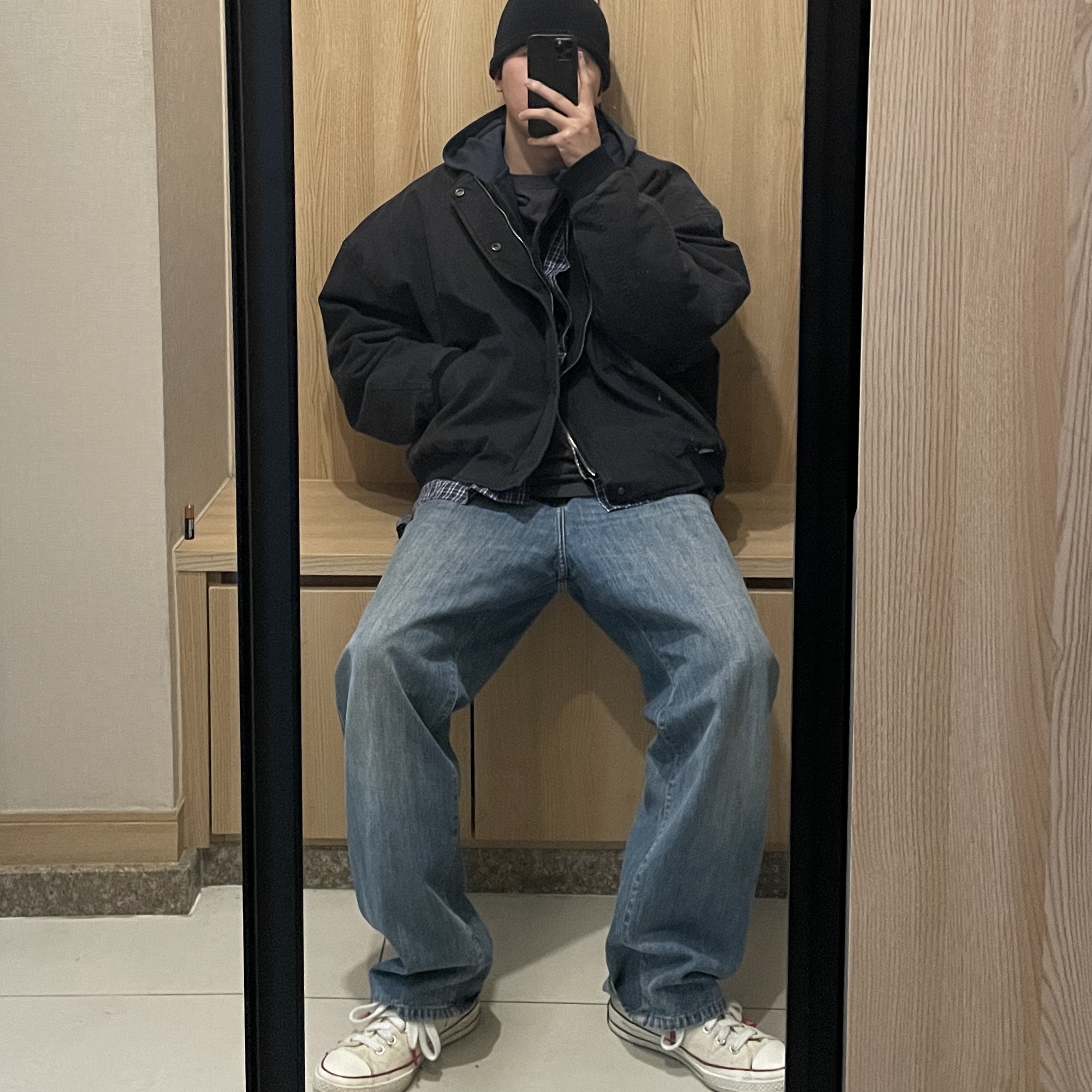 Nonnod Sulfur Dye Serge Bomber Jacket Vintage Navy Black, Converse Chuck 70 Ox Parchment 착용 스타일 - 2