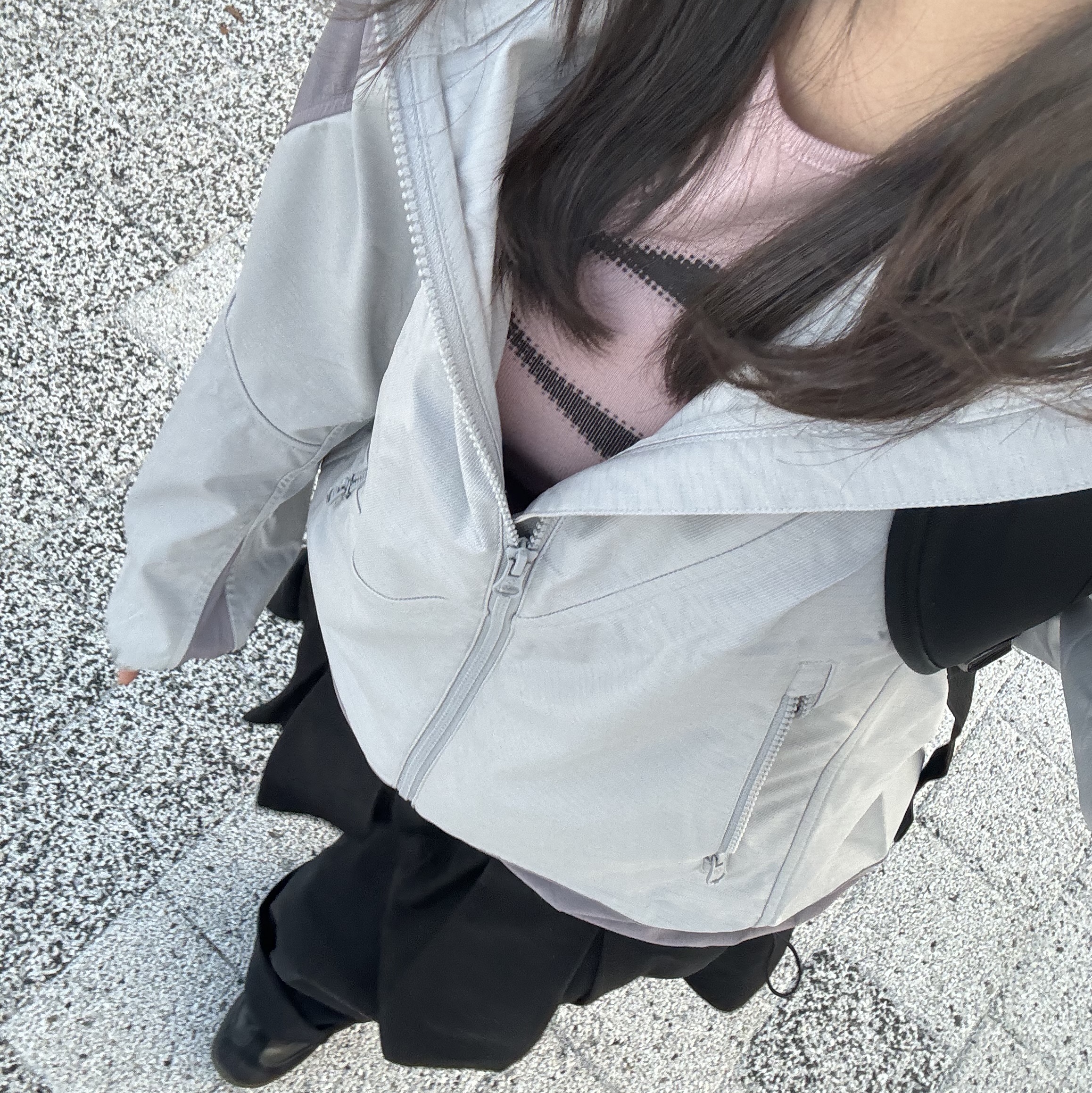 Sansan Gear Insulation Jacket Grey, (W) Mischief Rhombus Blur T-Shirt Mini Dusty Pink 착용 스타일 - 1