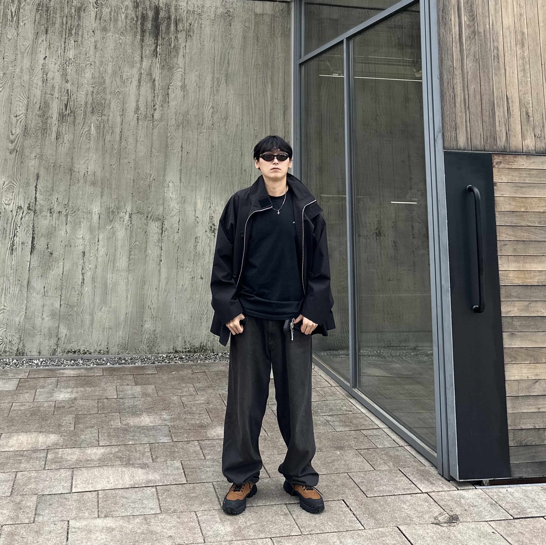 Roa Hiking Neal Brown Black 착용 스타일 - 2
