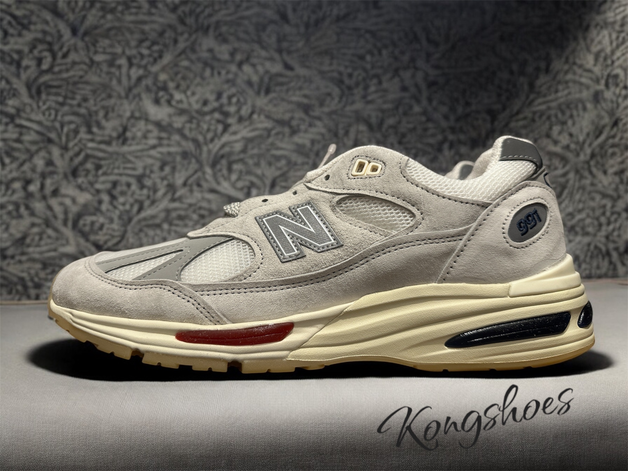 New Balance 991v2 Made in UK Off White Blanc De Blanc 착용 스타일