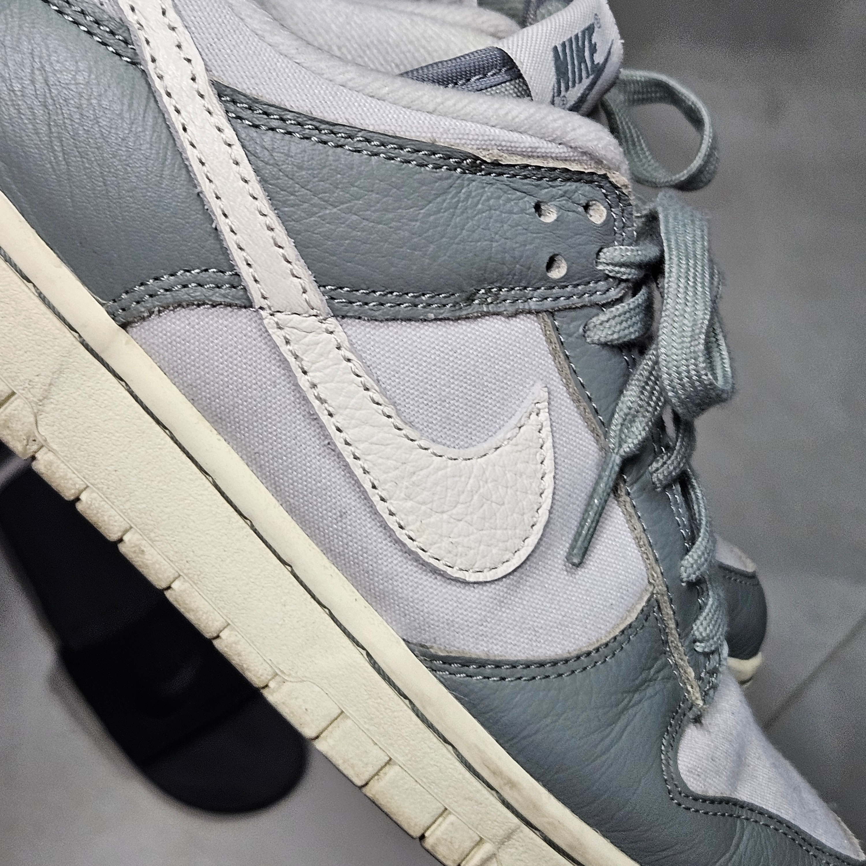 Nike Dunk Low Mica Green 착용 스타일 - 3