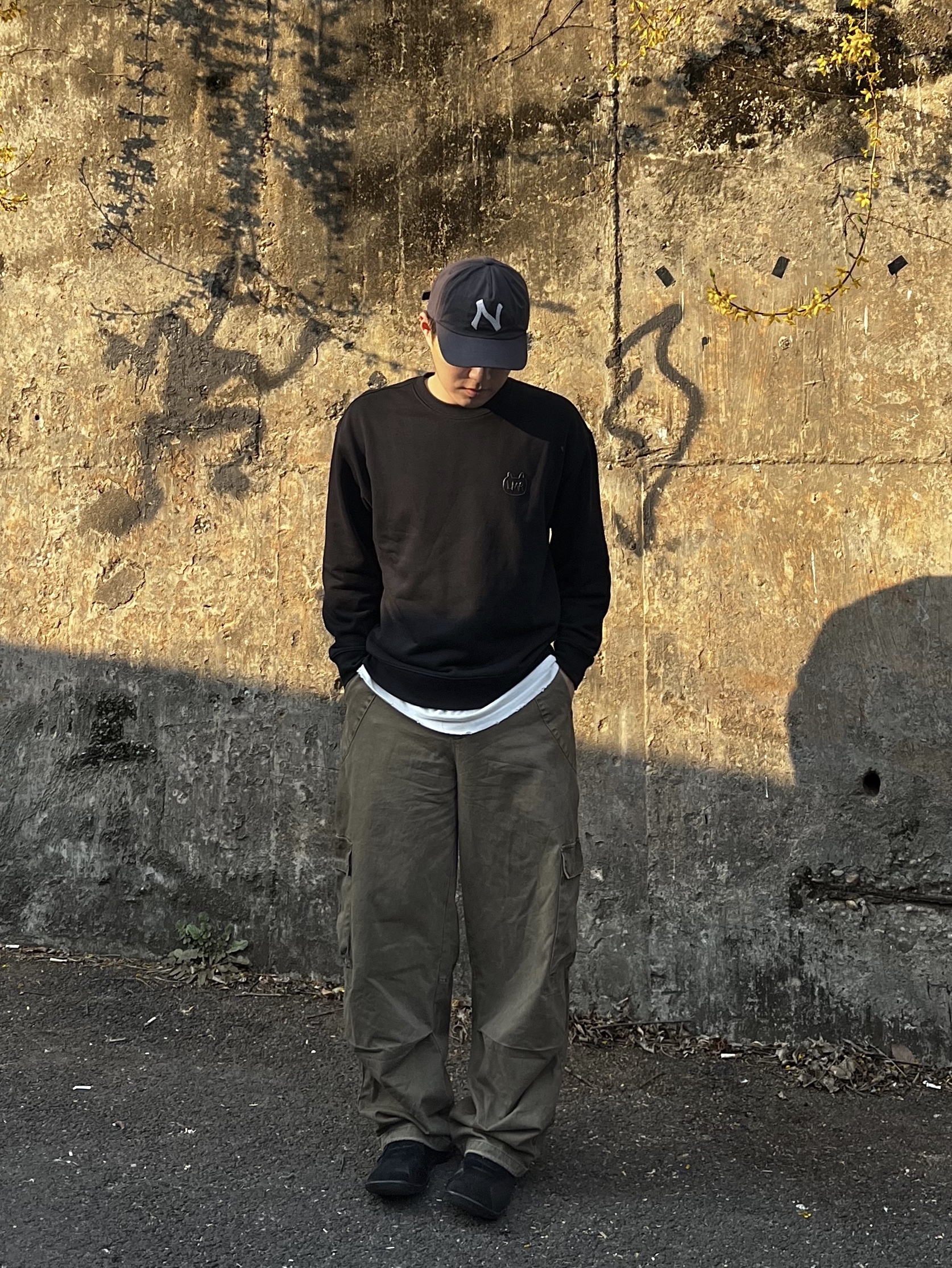 noun Washed Cargo Pants Khaki, Pemont Square Black 착용 스타일 - 4