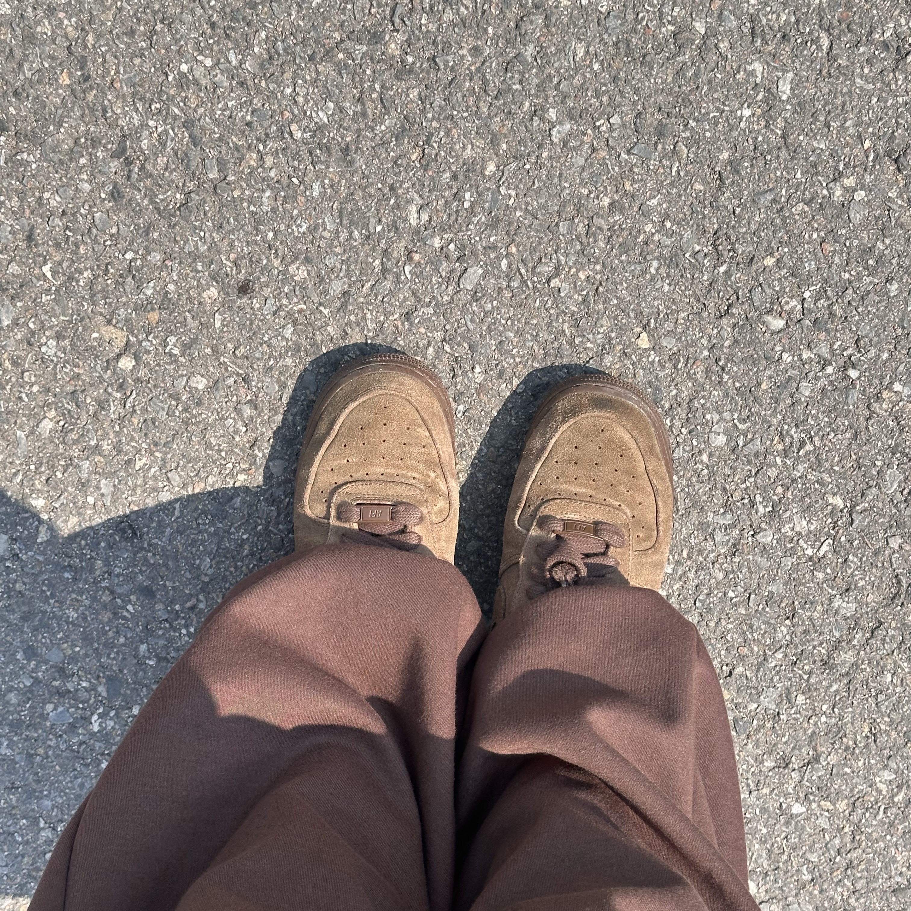 (W) Nike Air Force 1 '07 Cacao Wow 착용 스타일