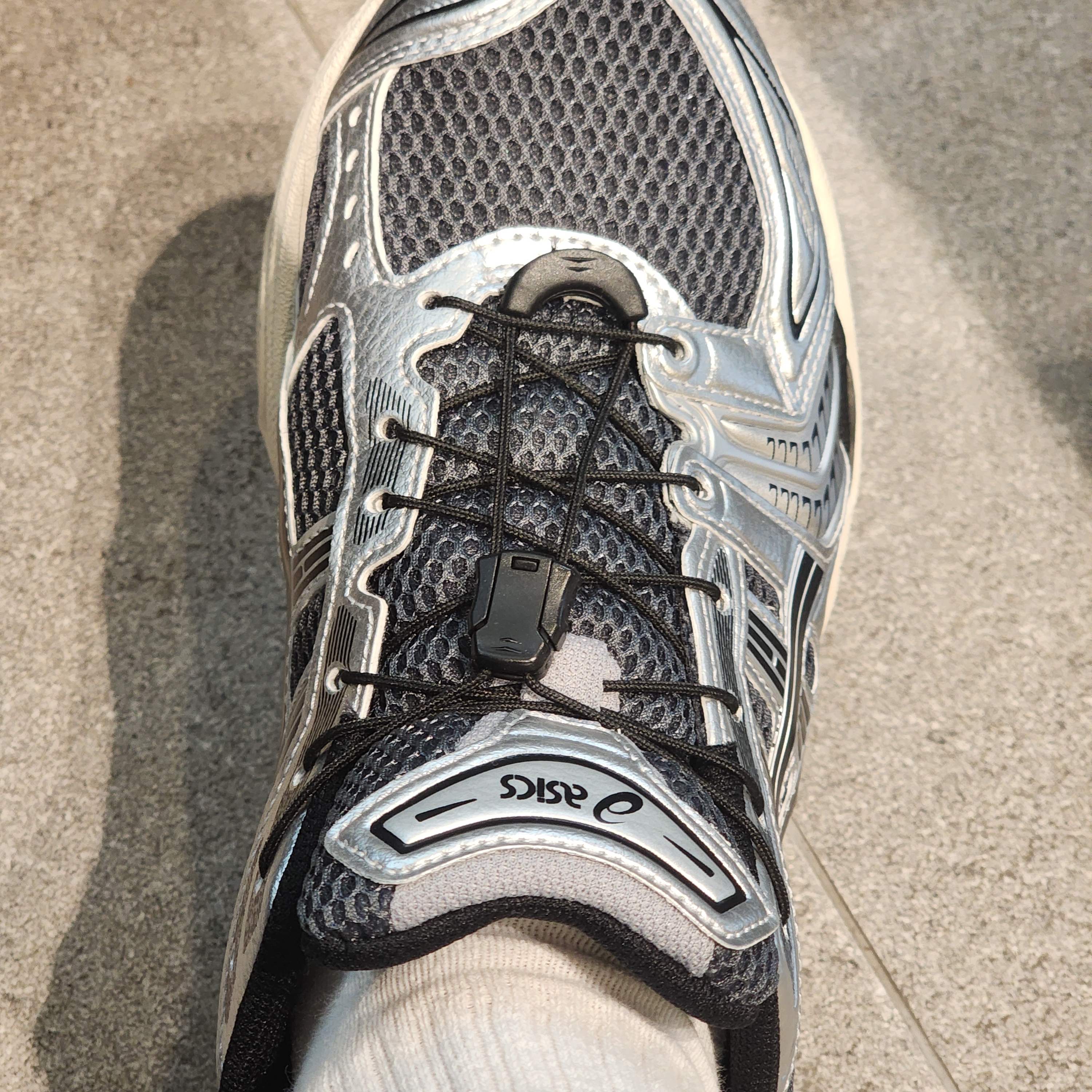 Asics Unlimited Gel-Kayano 14 Carrier Grey Black 착용 스타일 - 2