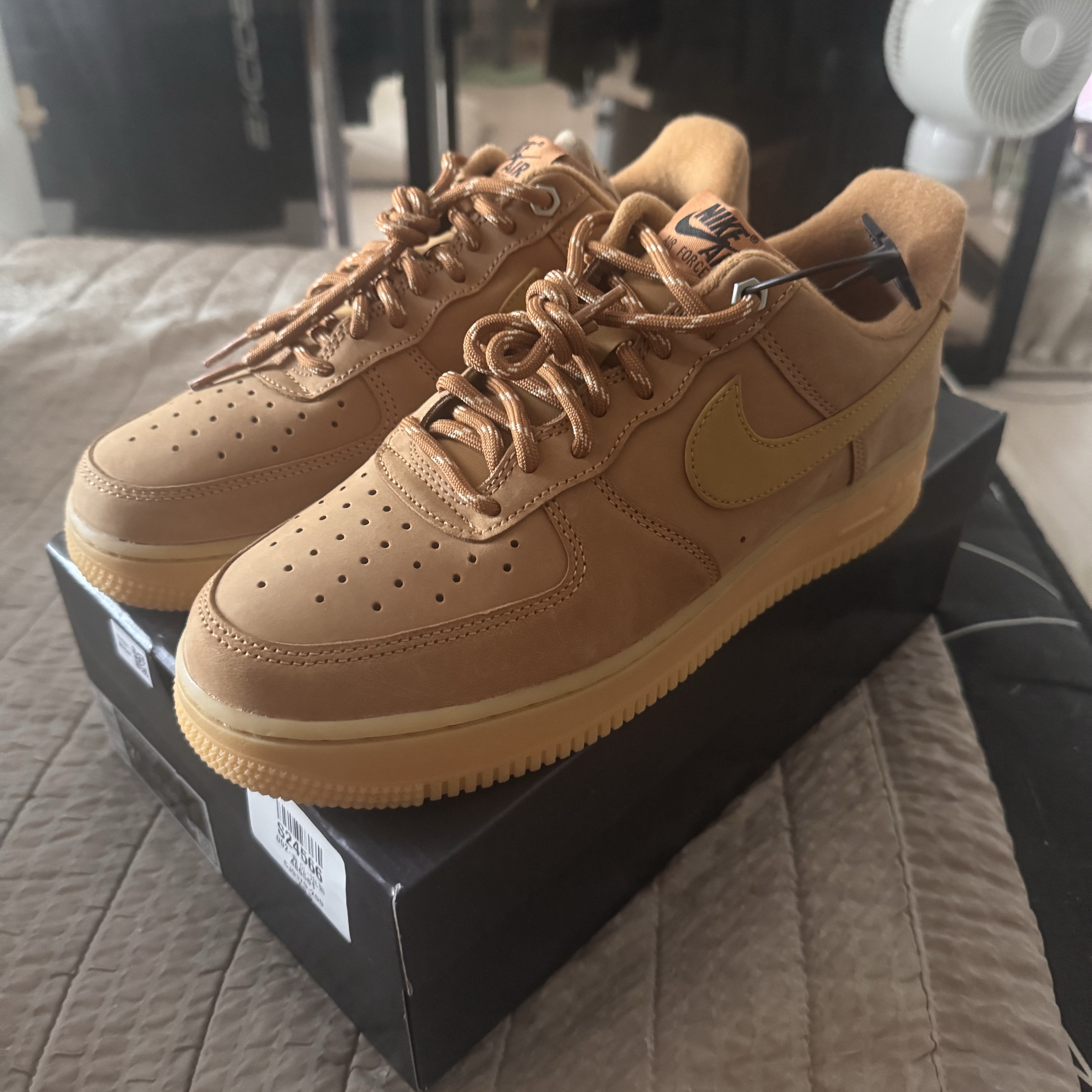 Nike Air Force 1 '07 WB Flax 착용 스타일