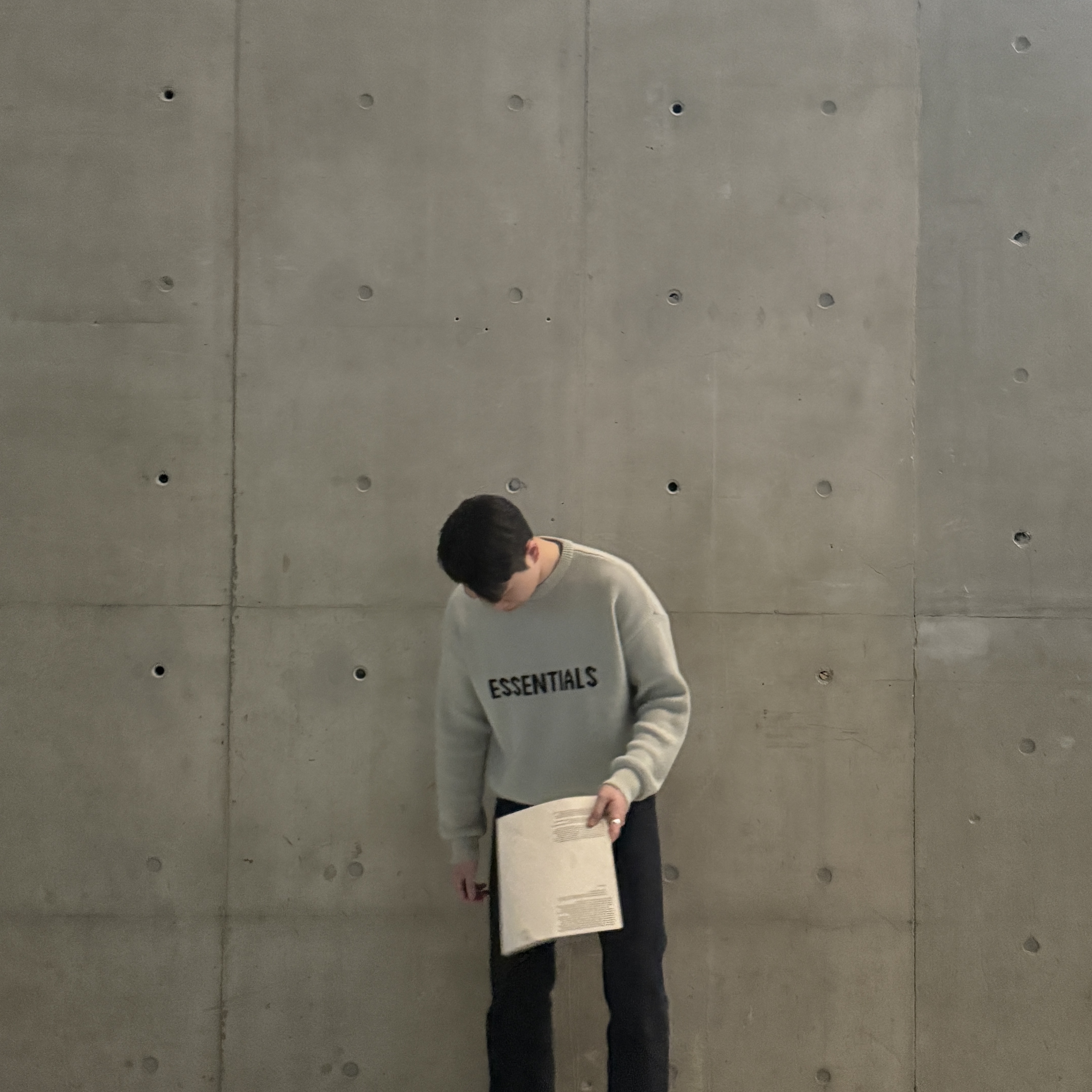 Essentials Knit Pullover Sweater Concrete - Ssense Exclusive 착용 스타일 - 2