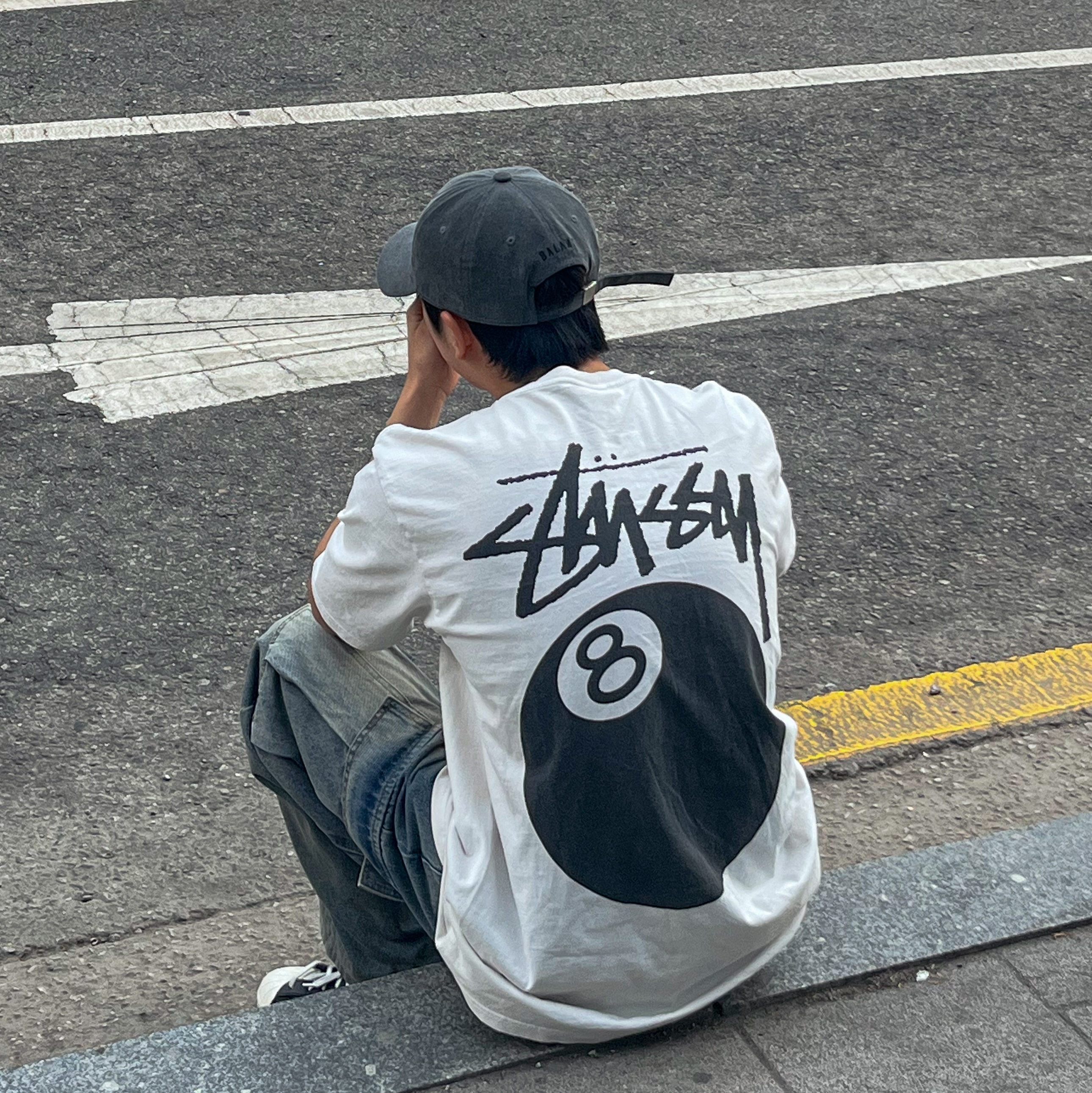 Stussy 8 Ball Pigment Dyed T-Shirt Natural, Adidas Superstar 82 FI Core Black 착용 스타일