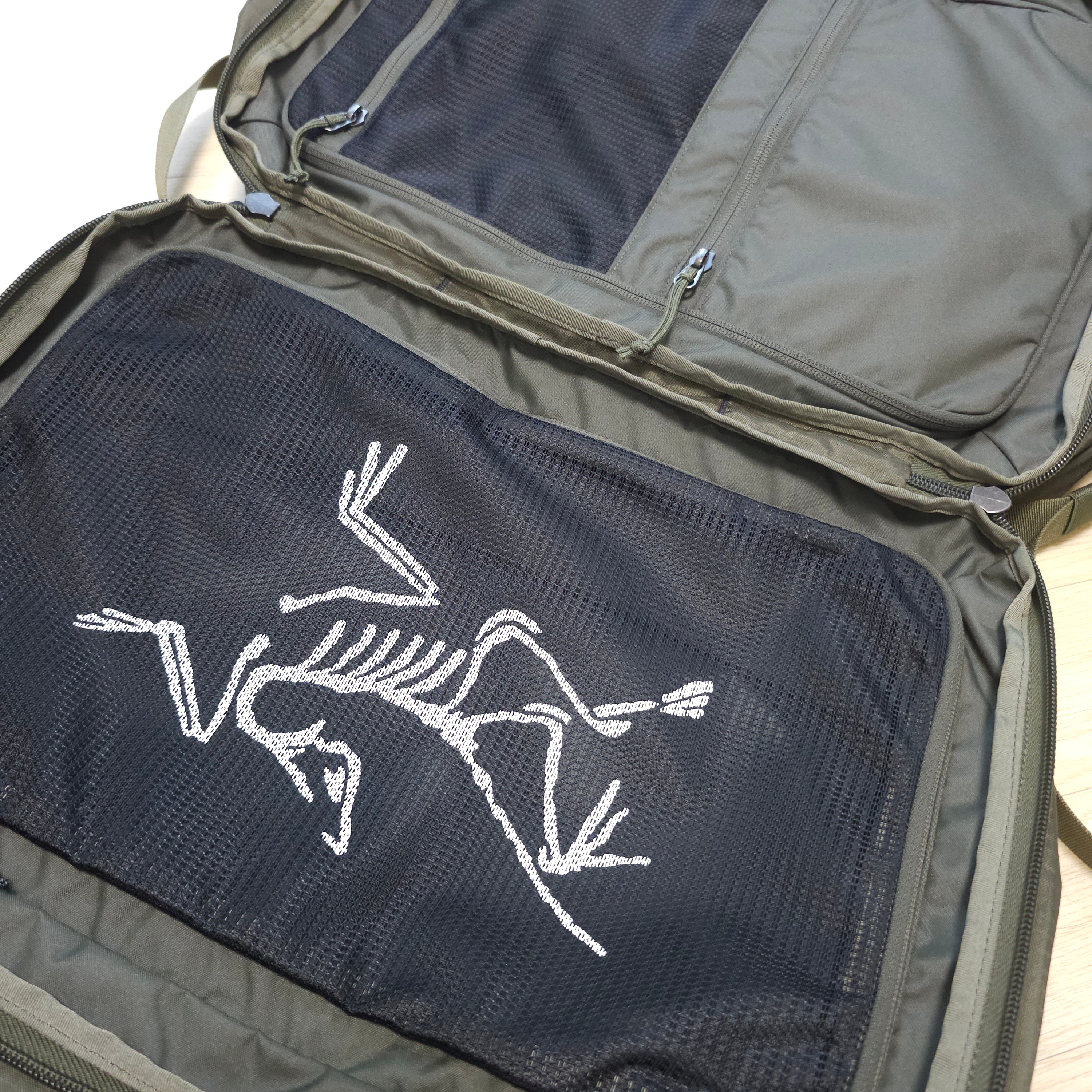 Arc'teryx Ion Gear Organizer Tatsu 착용 스타일 - 2