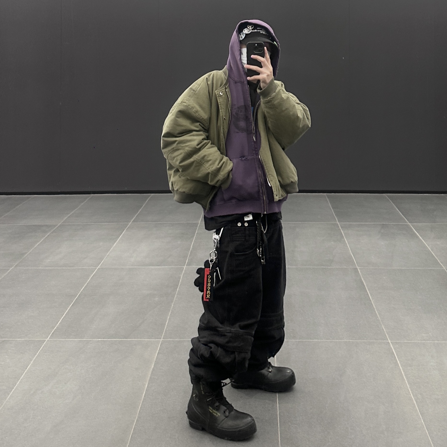 Nonnod Sulfur Dye Serge Bomber Jacket Vintage Khaki 착용 스타일