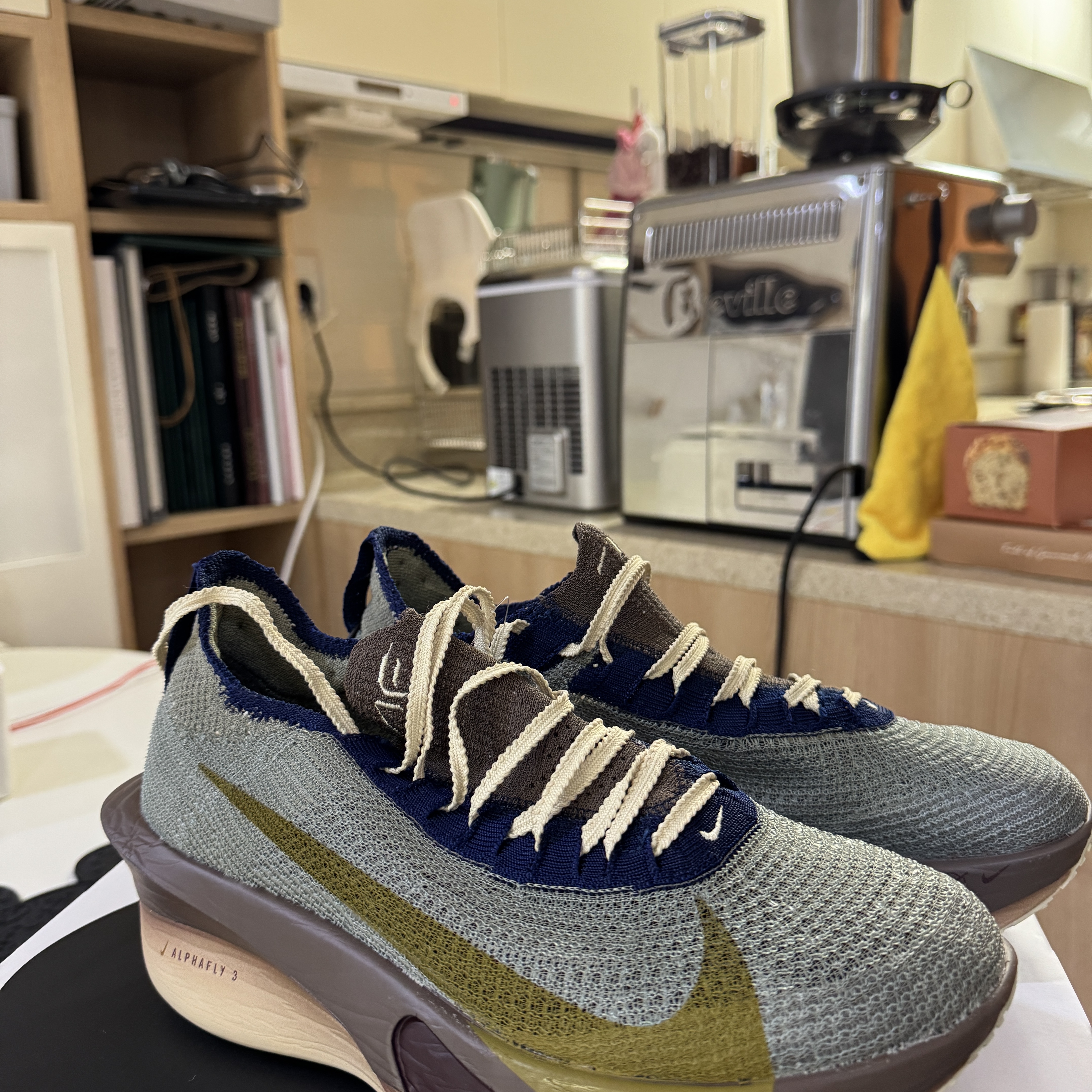 Nike Air Zoom Alphafly Next% 3 PRM Light Army Ironstone 착용 스타일