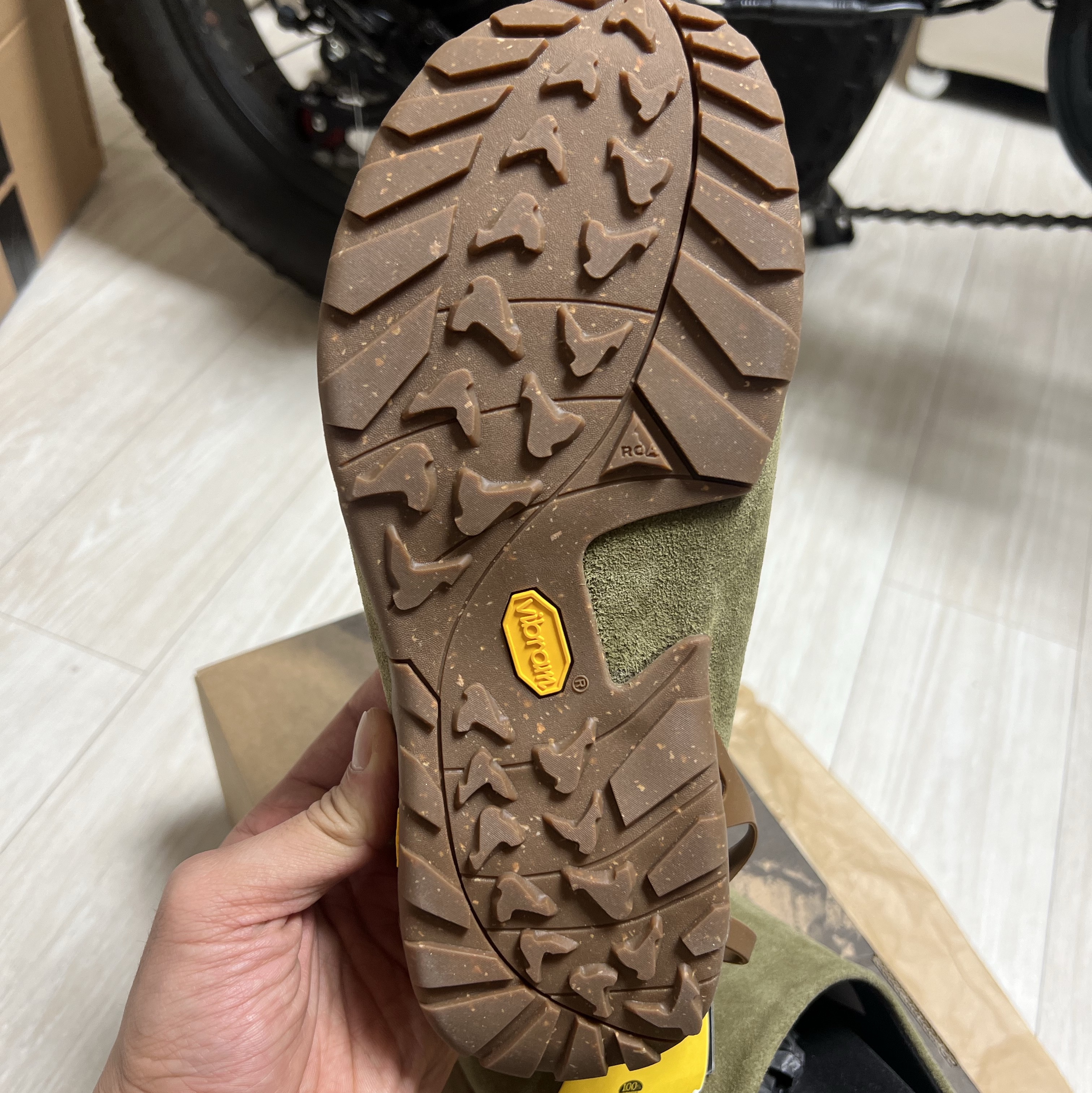 Roa Hiking Fedaia Aloe 착용 스타일
