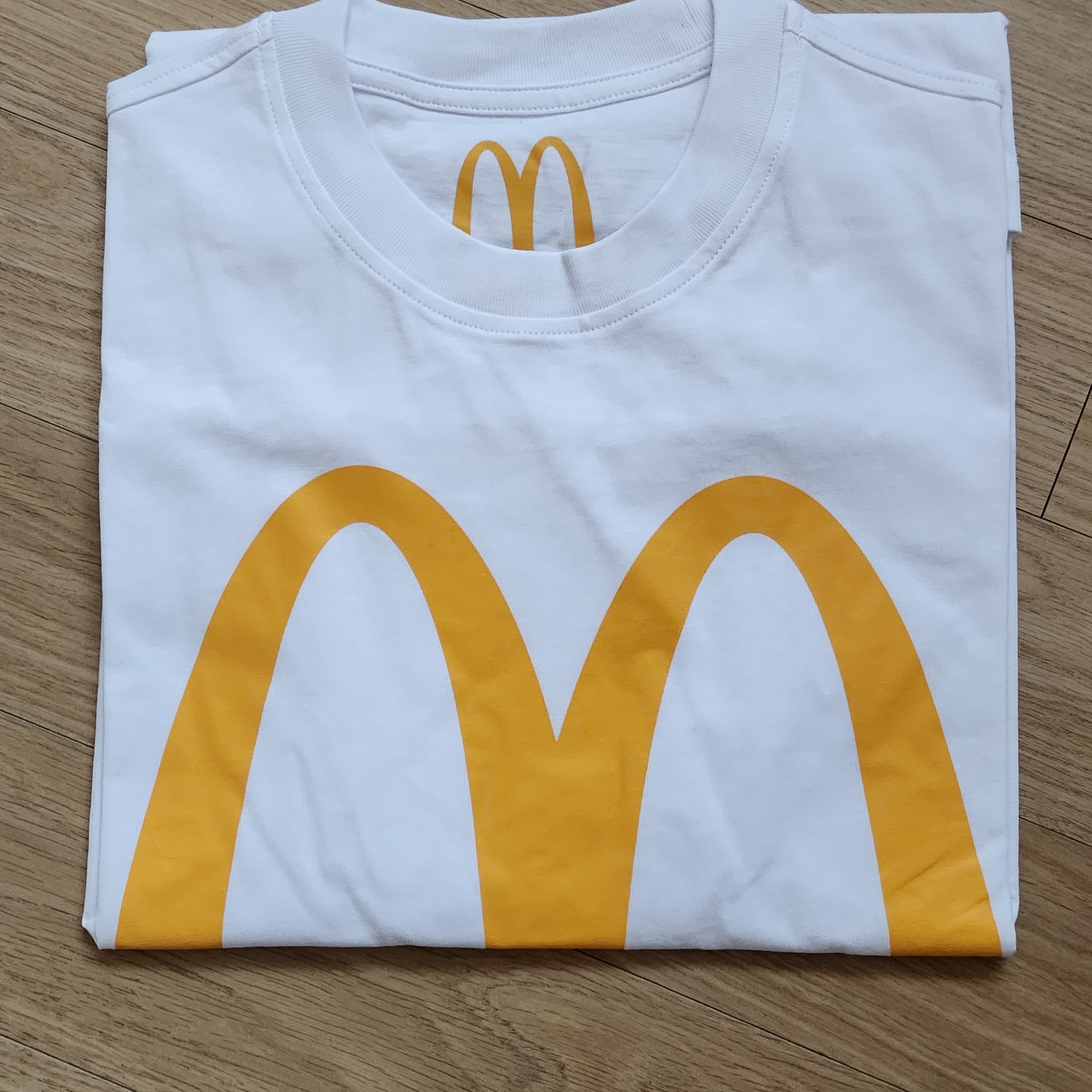Palace x McDonald's Logo T-Shirt White - 23FW 착용 스타일 - 2